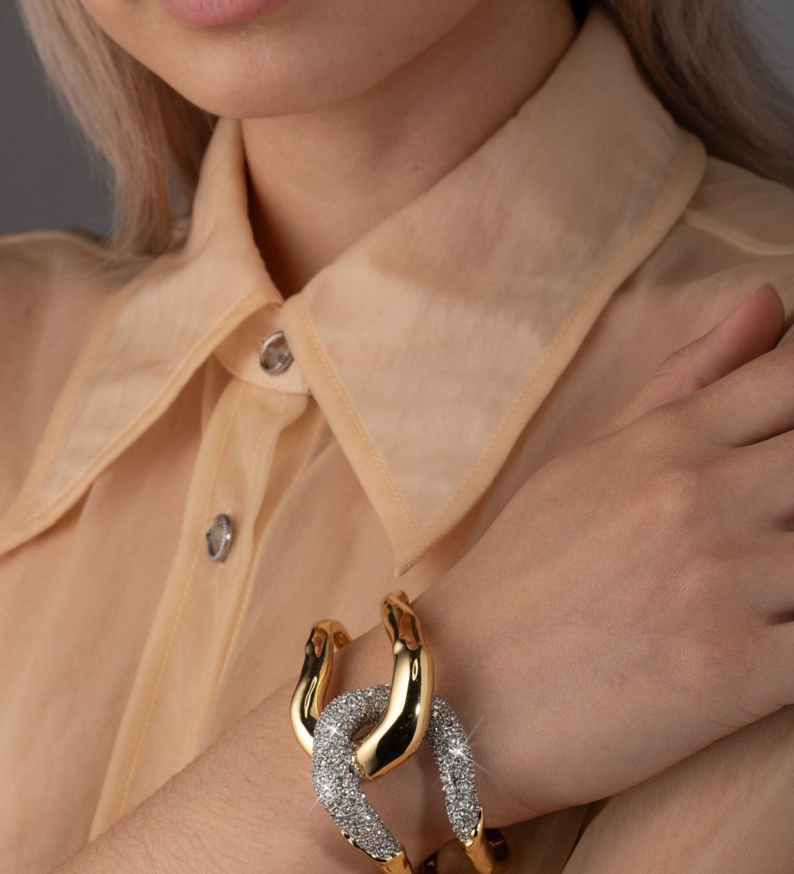 Solanales Crystal Interlocked Cuff Bracelet 14k Gold Plated, Crystal