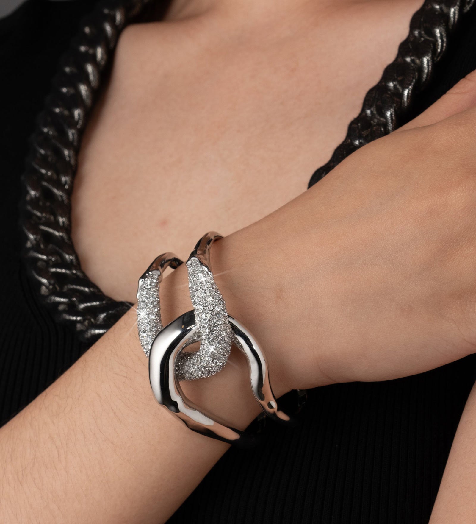 Solanales Crystal Interlocked Cuff Bracelet Rhodium Tone Plated, Crystal