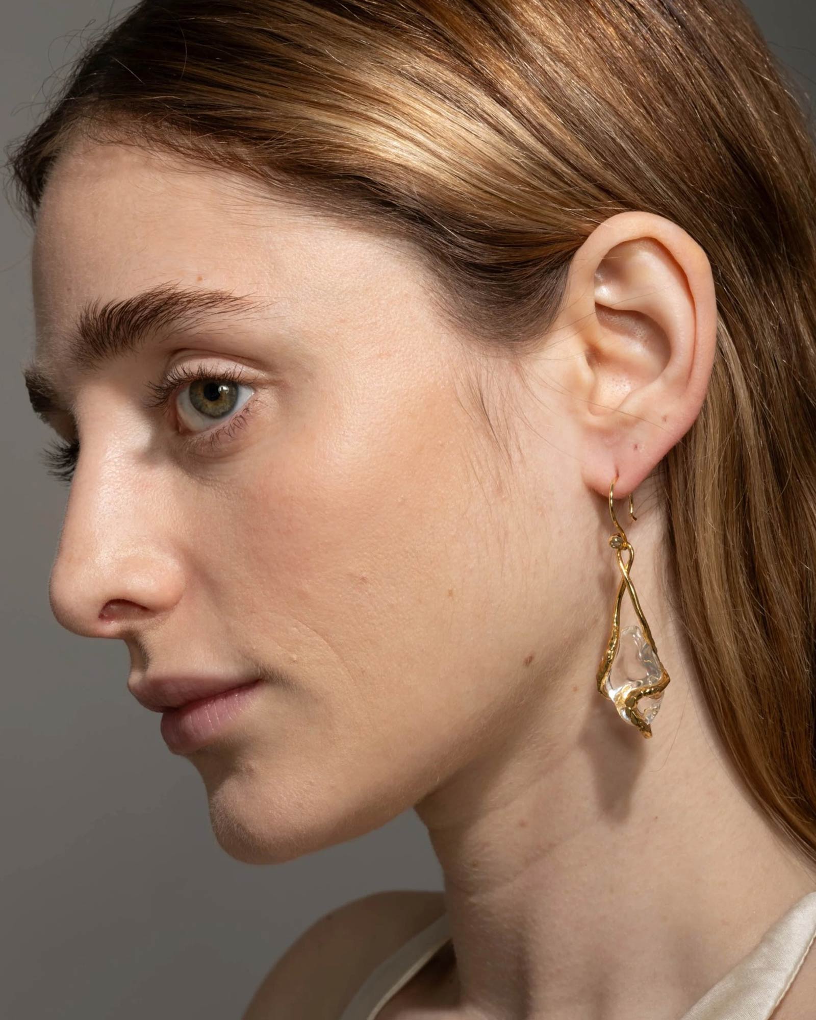 Liquid Vine Lucite Suspended Raindrop Wire Earrings 14k Gold Plated, Clear Lucite
