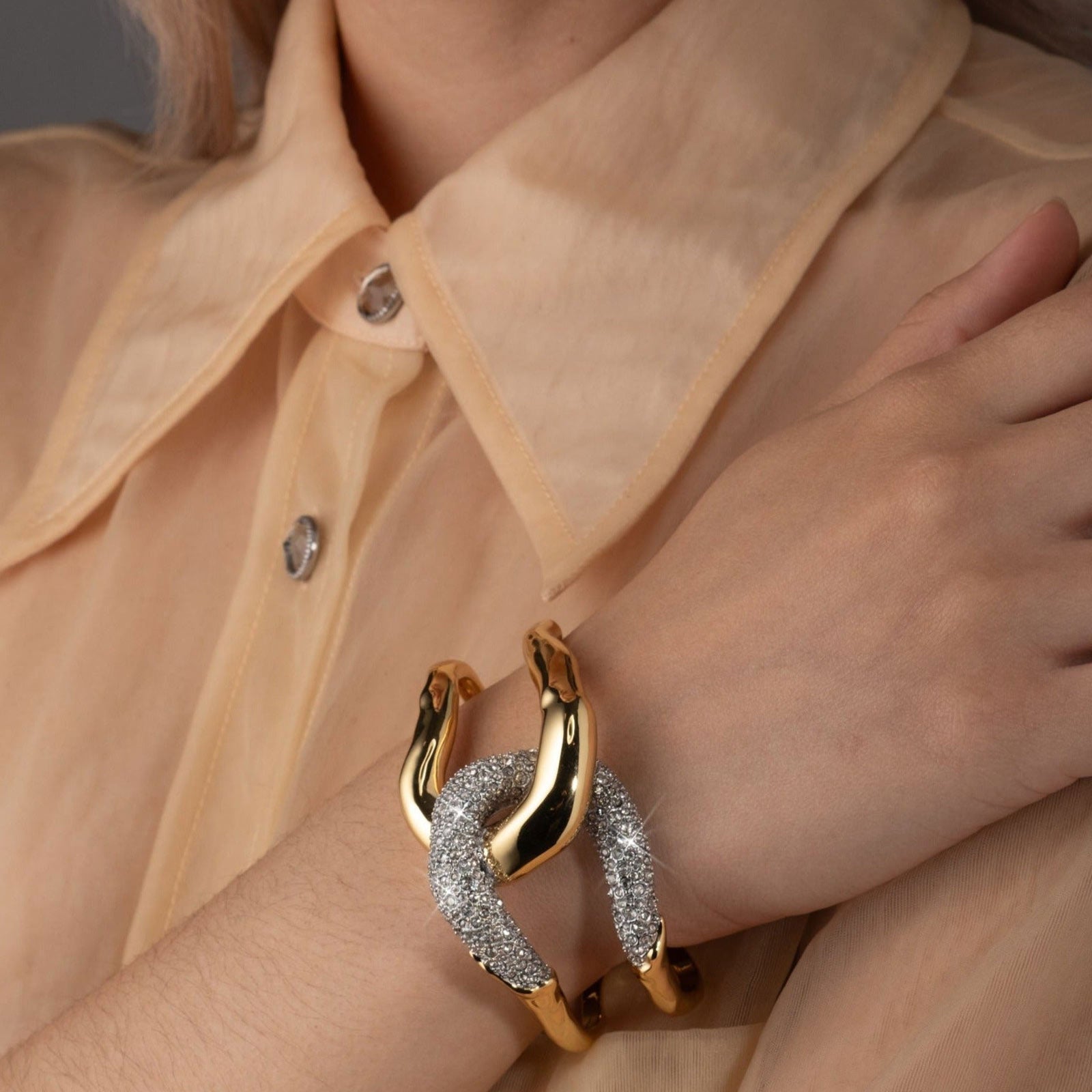 Solanales Crystal Interlocked Cuff Bracelet 14k Gold Plated, Crystal