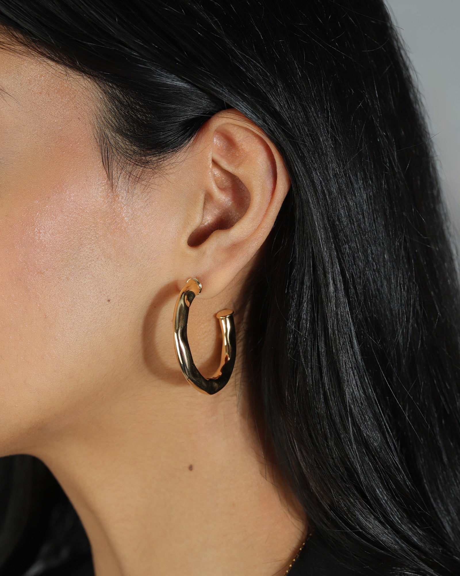 Slim Wavy Hoops | 40mm 18k Gold Plated