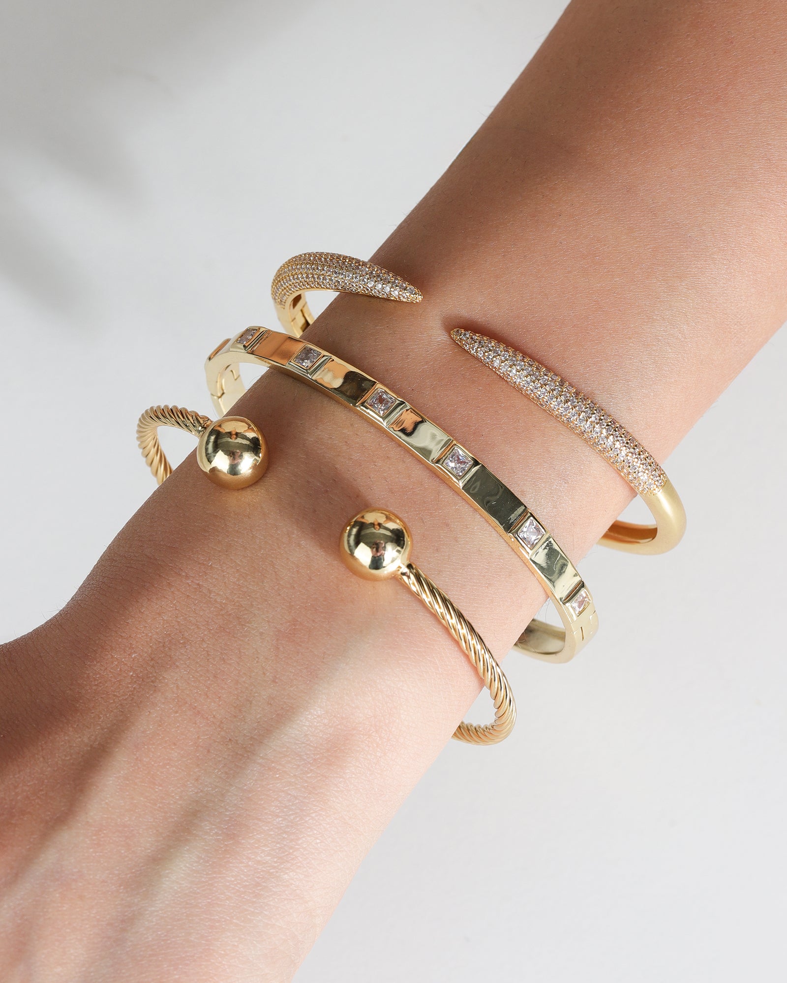Baseline-Claw Pavé Cuff-Bracelets-Blue Ruby Jewellery-Vancouver Canada