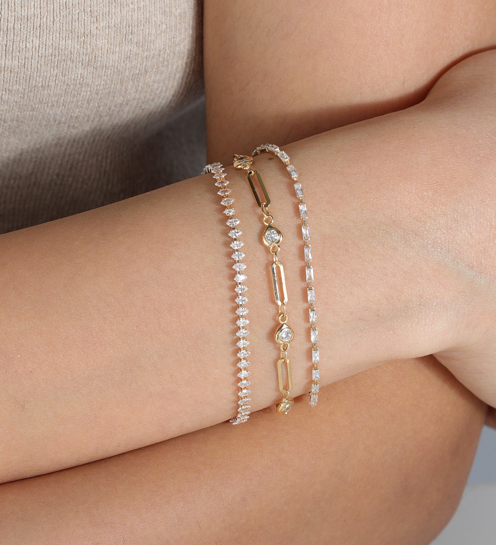Baseline-Heart CZ Paperclip Bracelet-Bracelets-Blue Ruby Jewellery-Vancouver Canada