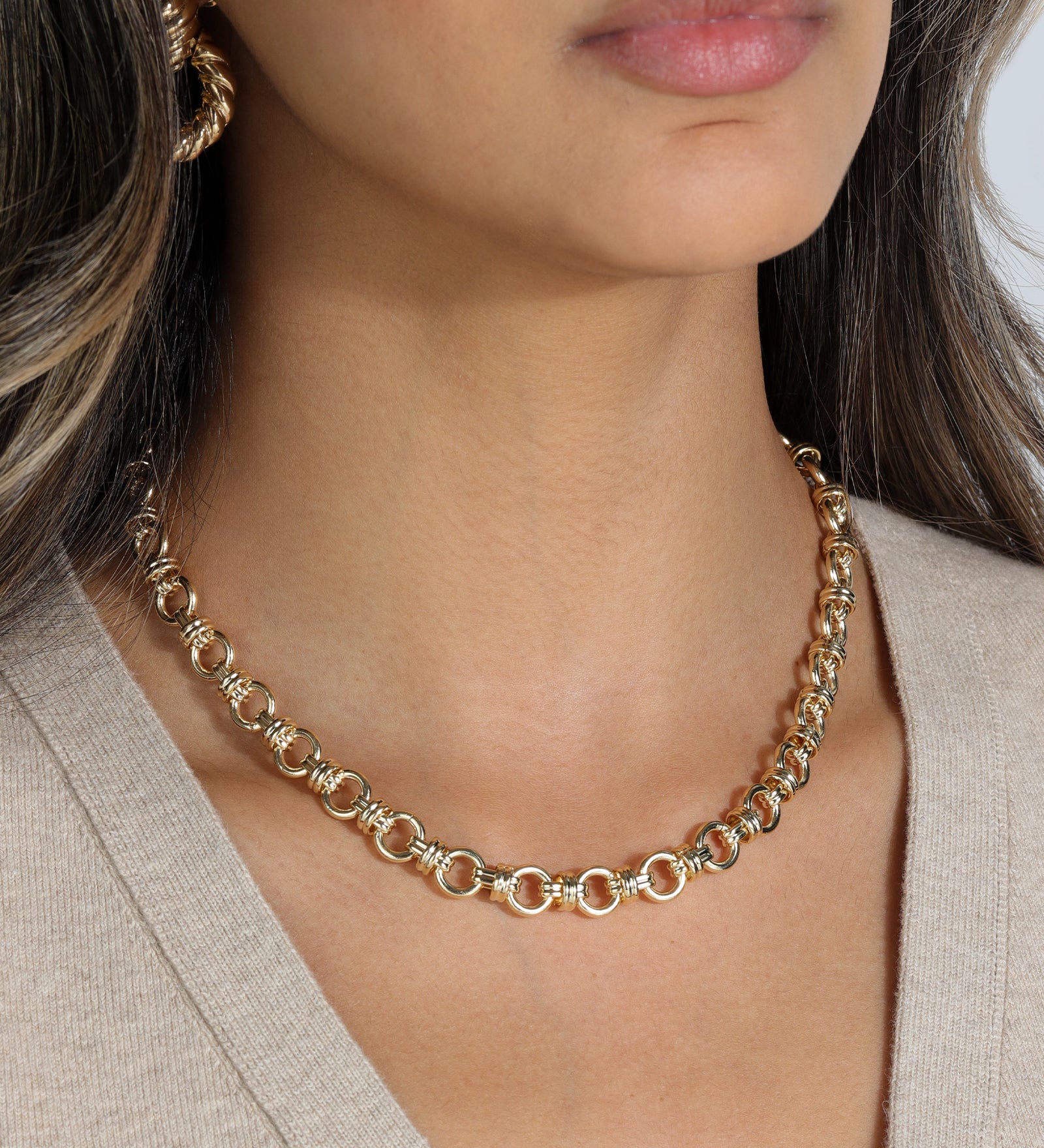 Rolo Oval Knot Necklace 18k Gold Plated