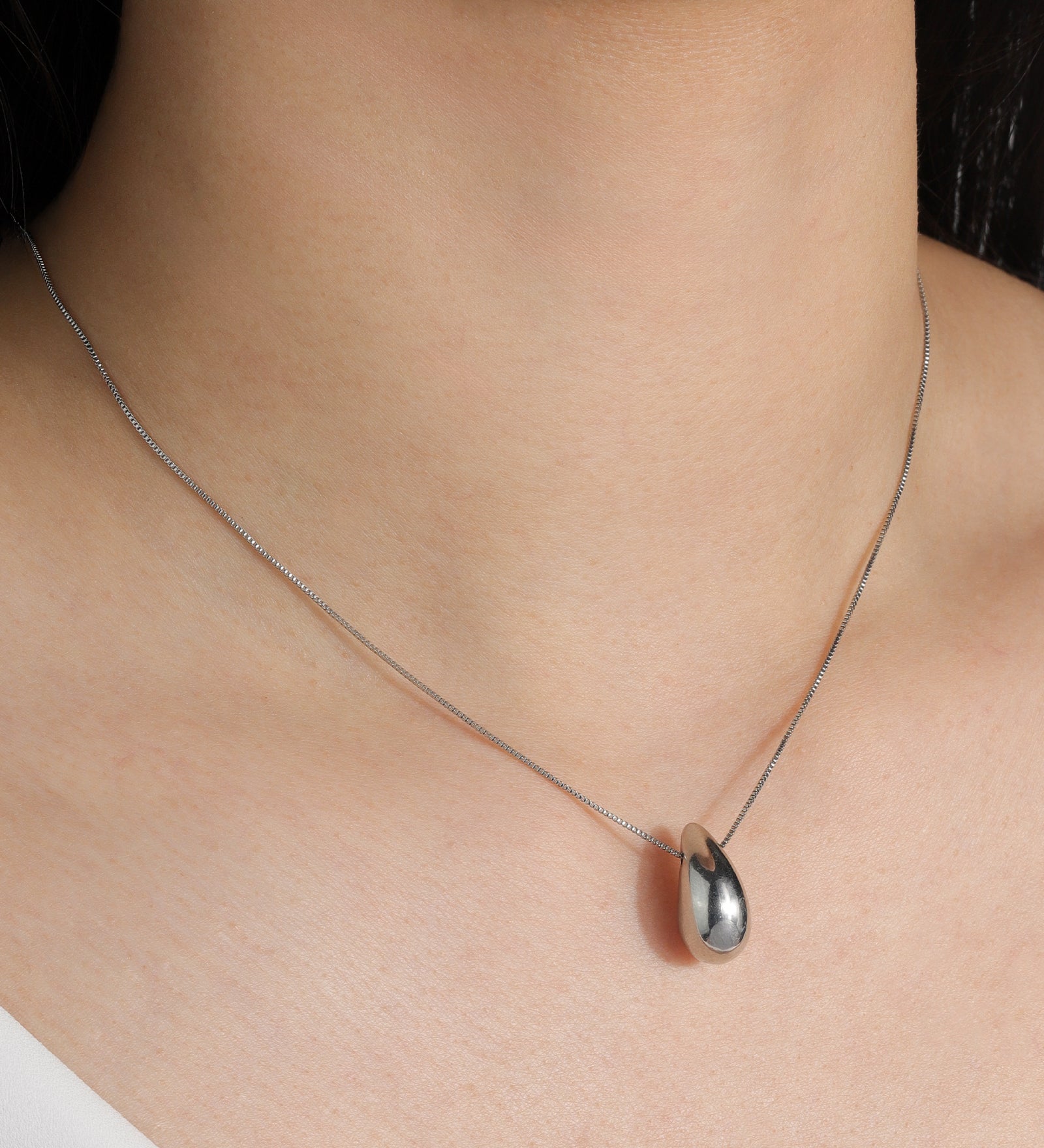 Baseline-Medium Teardrop Box Chain Necklace-Necklaces-Blue Ruby Jewellery-Vancouver Canada