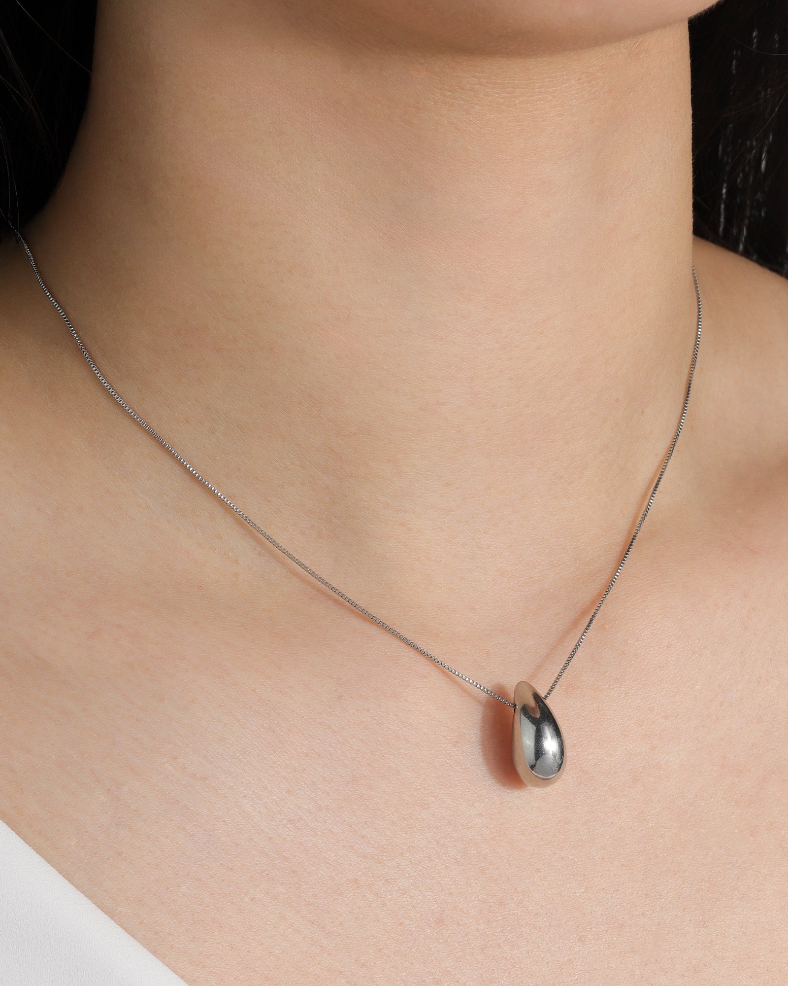 Baseline-Medium Teardrop Box Chain Necklace-Necklaces-Blue Ruby Jewellery-Vancouver Canada