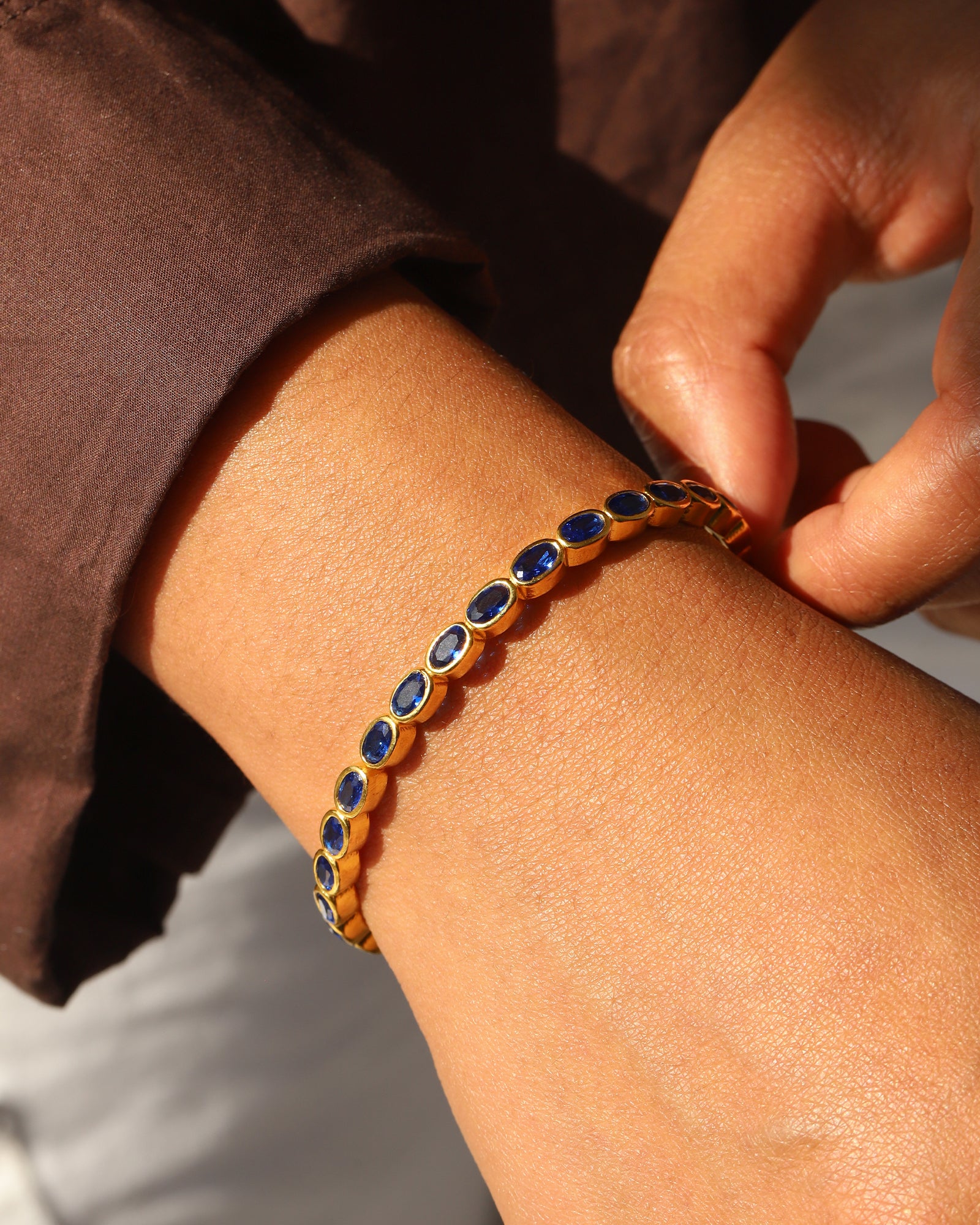 Oval Stone Hinged Bangles Gold Plated, Cubic Zirconia