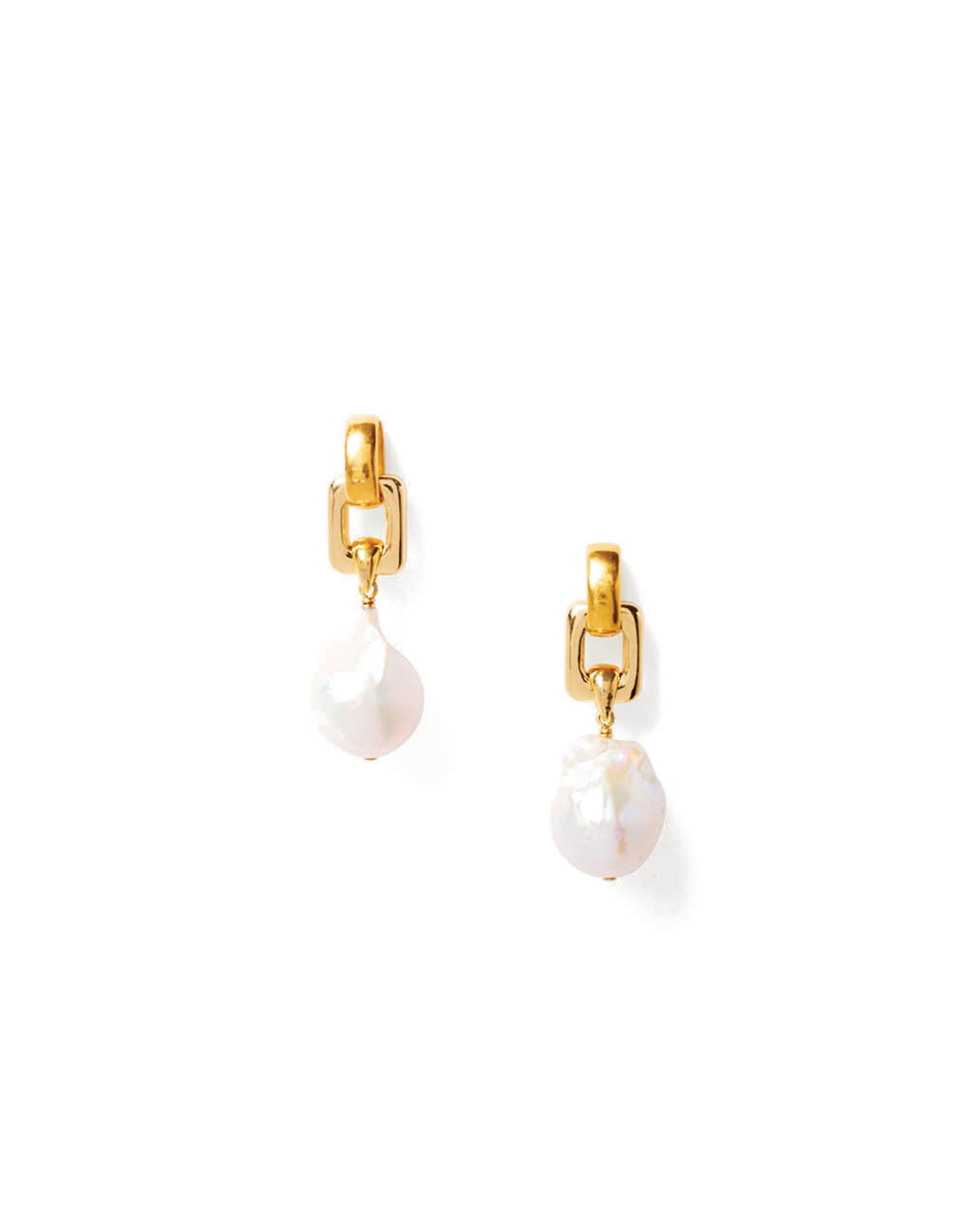Ellis Earrings 18k Gold Plated, White Pearl