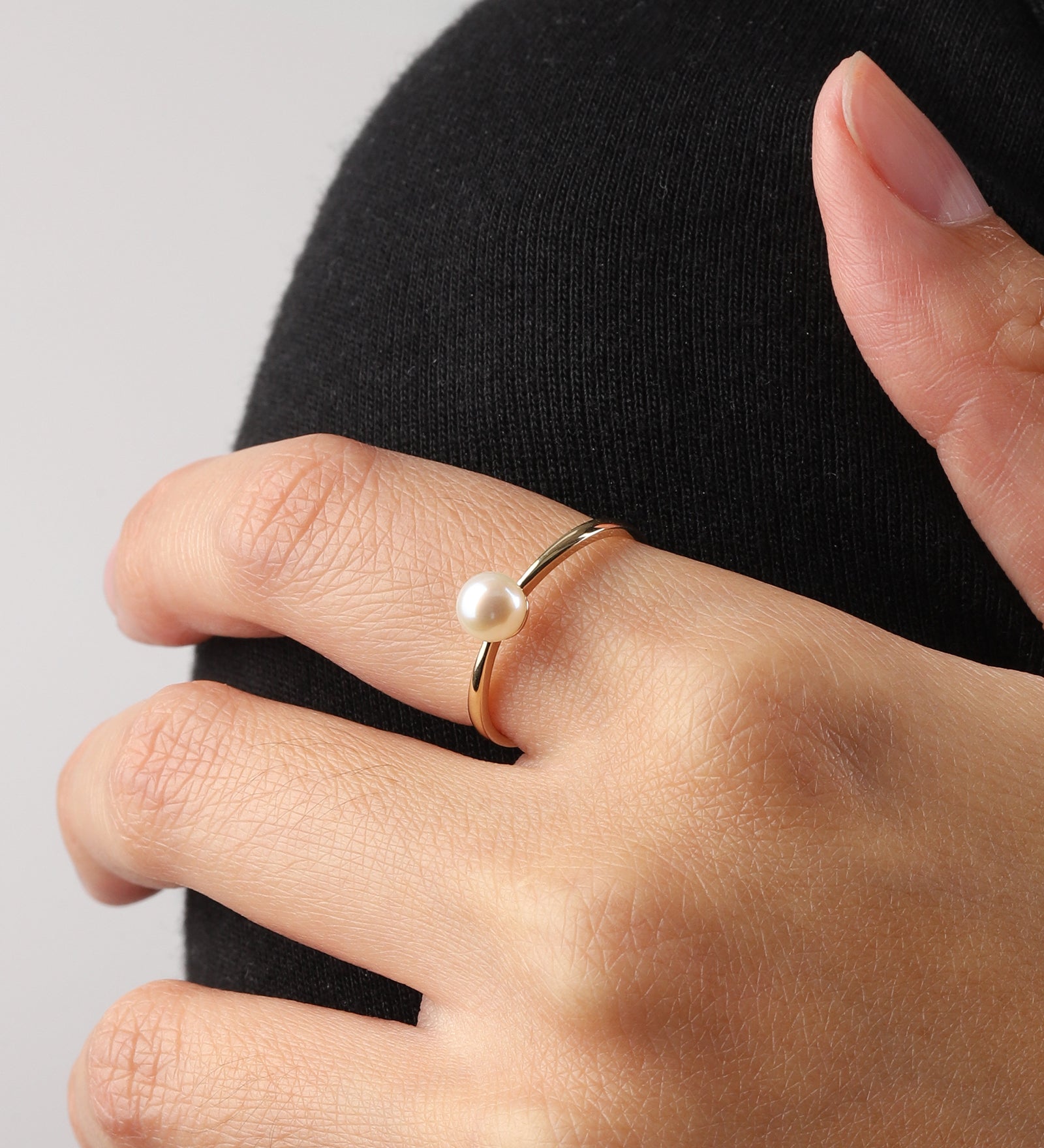 Solitaire Pearl Ring 10k Yellow Gold, White Pearl / 6