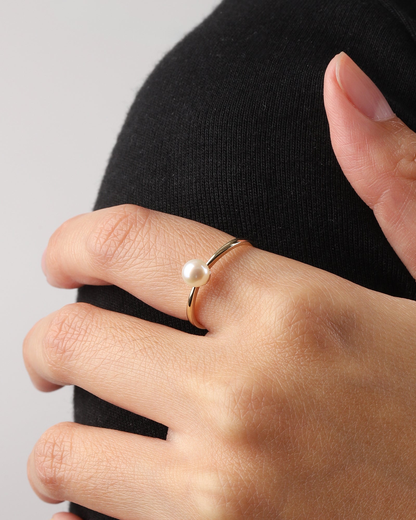 Solitaire Pearl Ring 10k Yellow Gold, White Pearl / 6