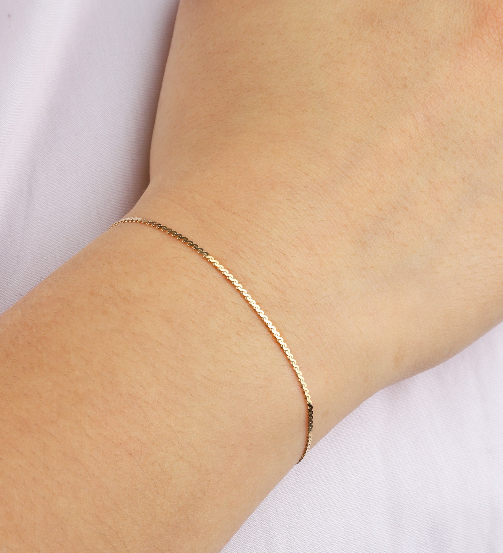 Goldhive-Serpentine Chain Bracelet-Bracelets-Blue Ruby Jewellery-Vancouver Canada