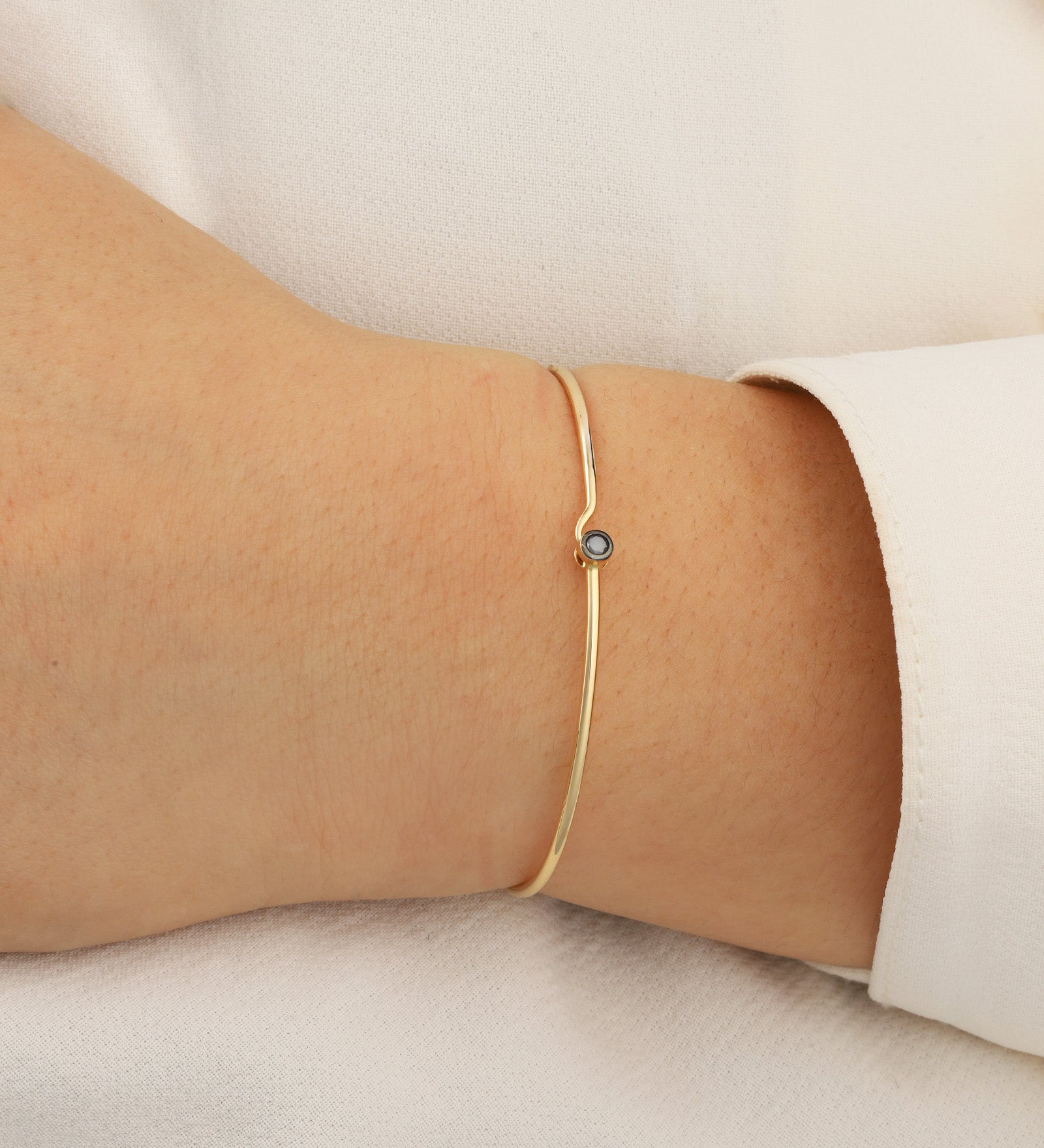 Goldhive-Solitaire Bezel Hook Bangle-Bracelets-Blue Ruby Jewellery-Vancouver Canada