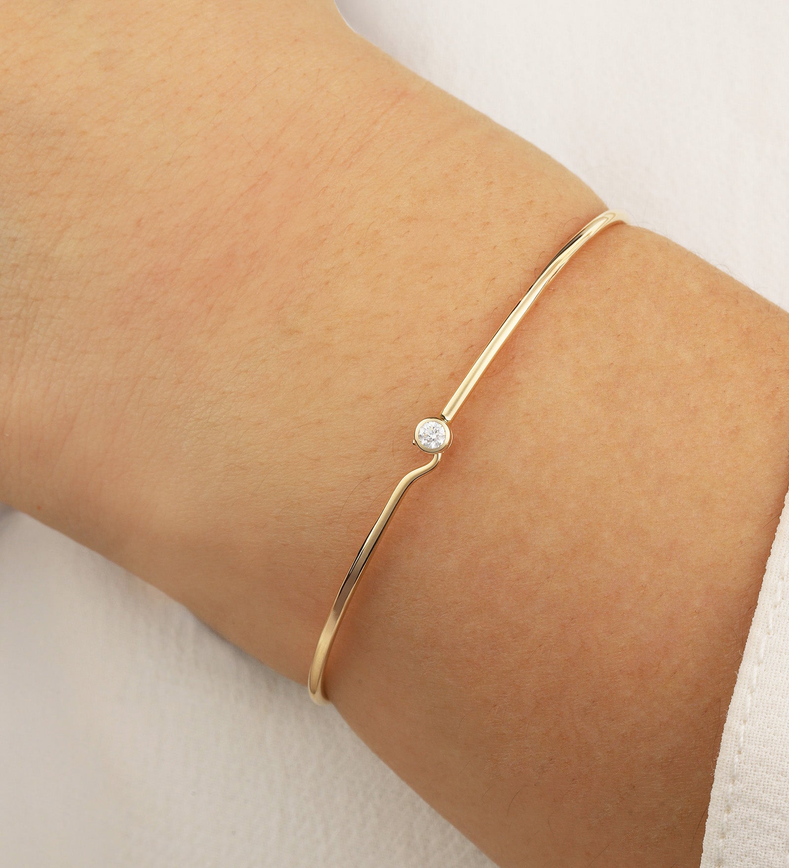 Goldhive-Solitaire Bezel Hook Bangle-Bracelets-Blue Ruby Jewellery-Vancouver Canada