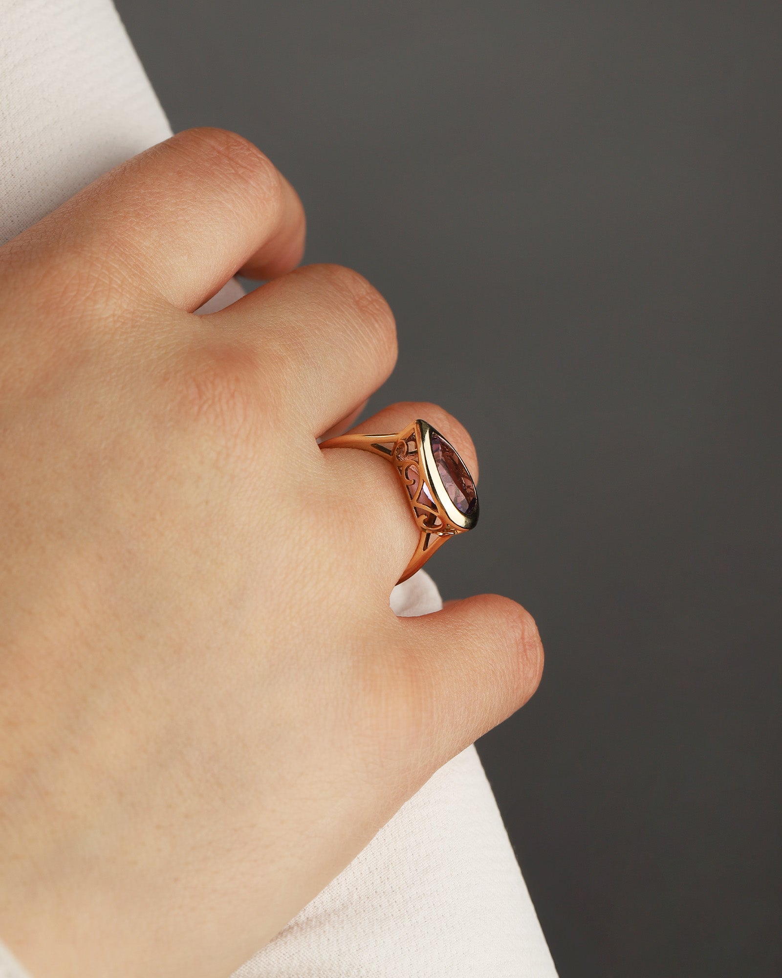 Goldhive-Teardrop Stone Ring-Rings-Blue Ruby Jewellery-Vancouver Canada