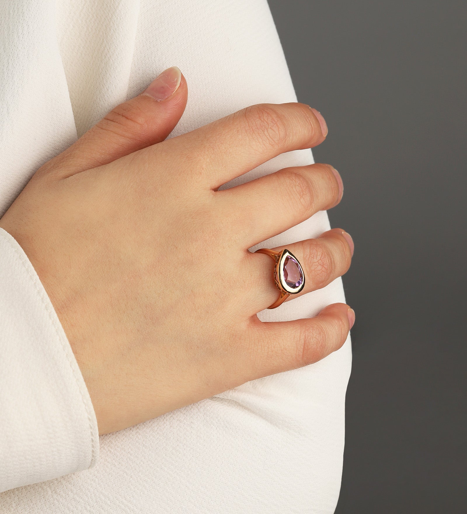 Goldhive-Teardrop Stone Ring-Rings-Blue Ruby Jewellery-Vancouver Canada