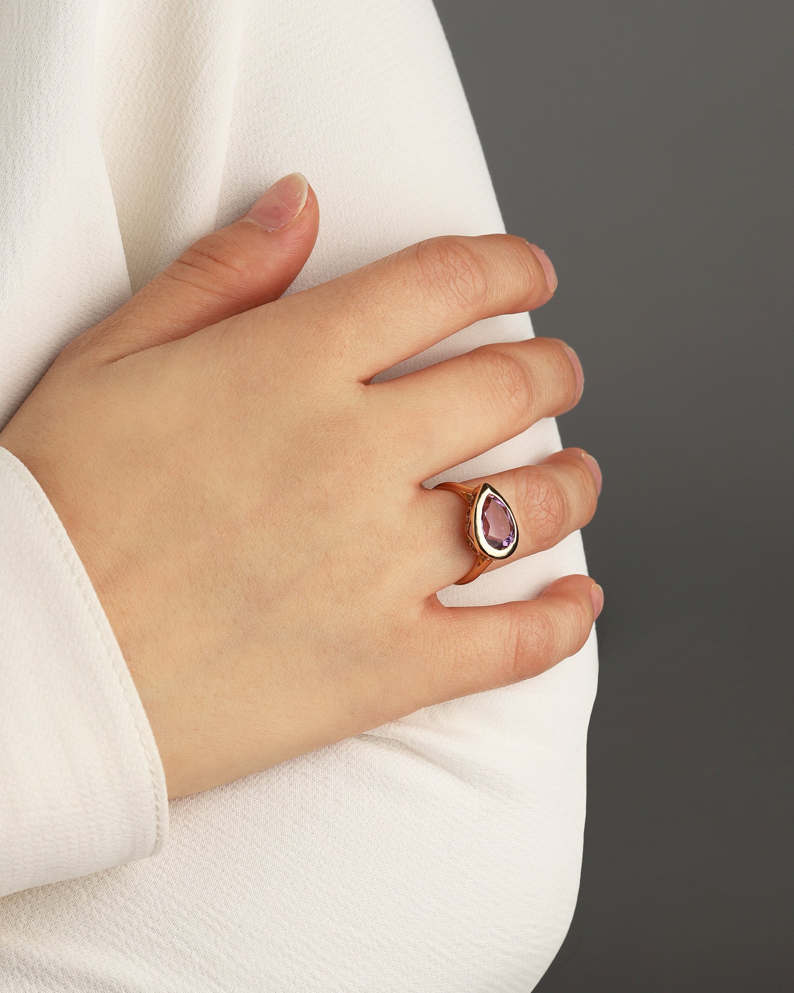 Goldhive-Teardrop Stone Ring-Rings-Blue Ruby Jewellery-Vancouver Canada