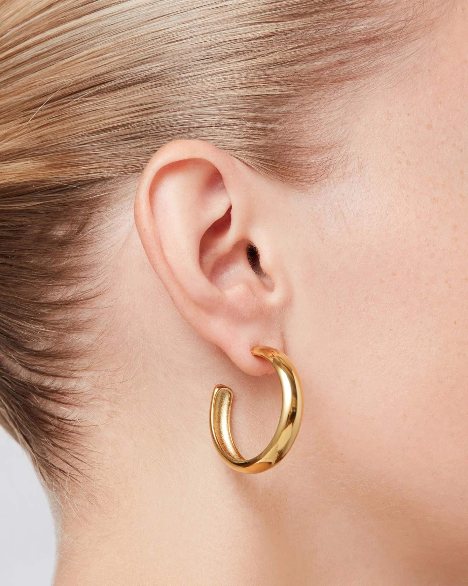 Staple Hoop Earrings - Large 14k Gold Ion Plated