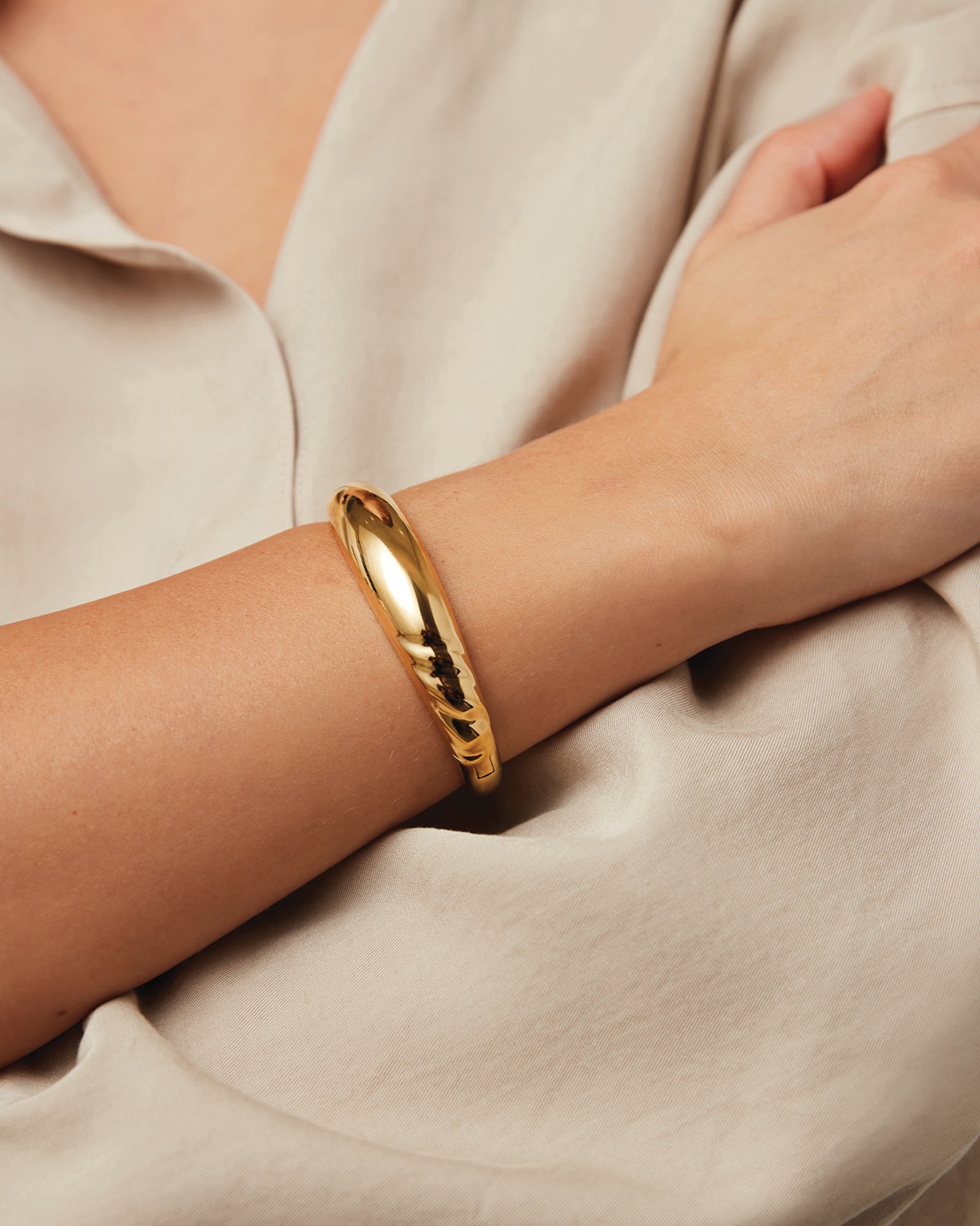 Nelle Bangle 14k Gold Dipped Brass / MED