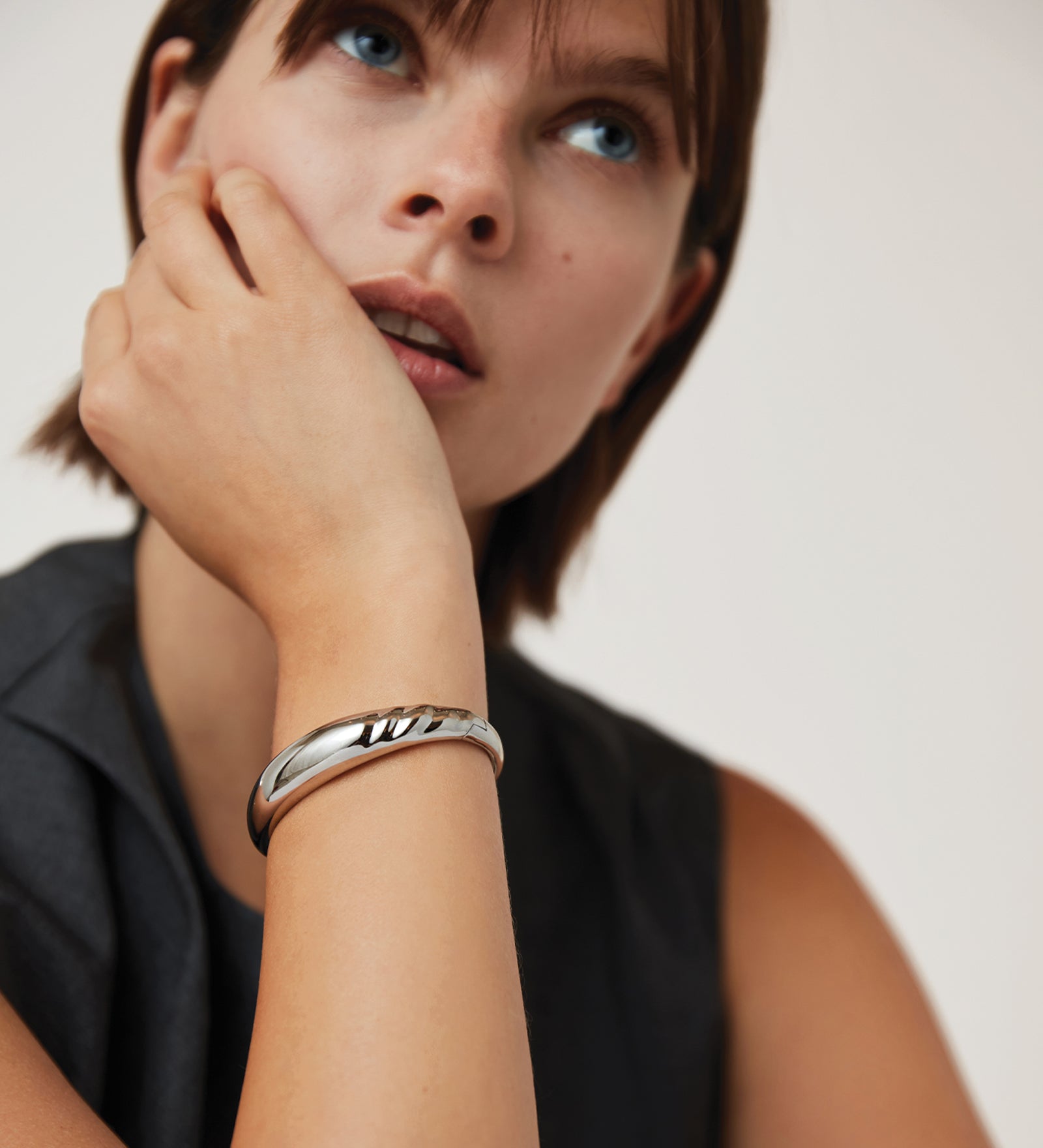 Nelle Bangle Silver Dipped Brass / MED