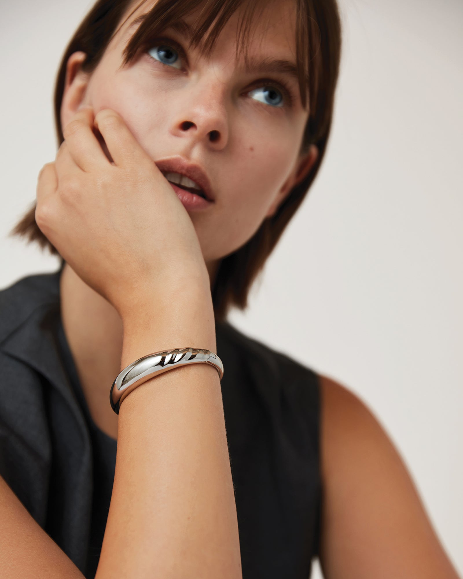 Nelle Bangle Silver Dipped Brass / MED