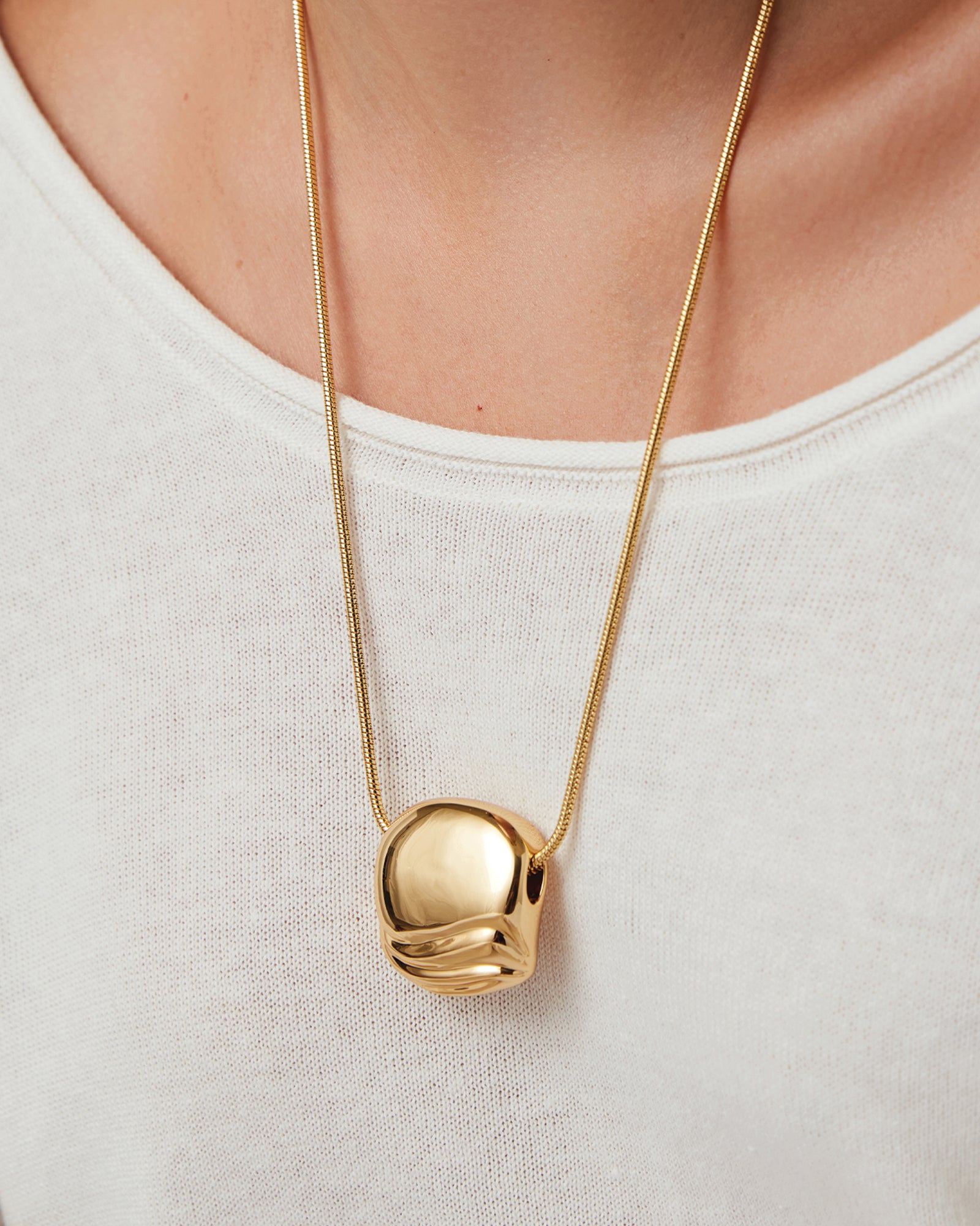 Rue Pendant Necklace 14k Gold Dipped Brass
