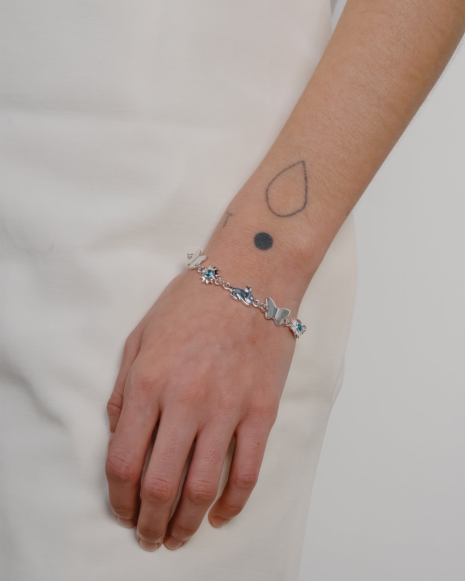 Alice Bracelet Silver Plated