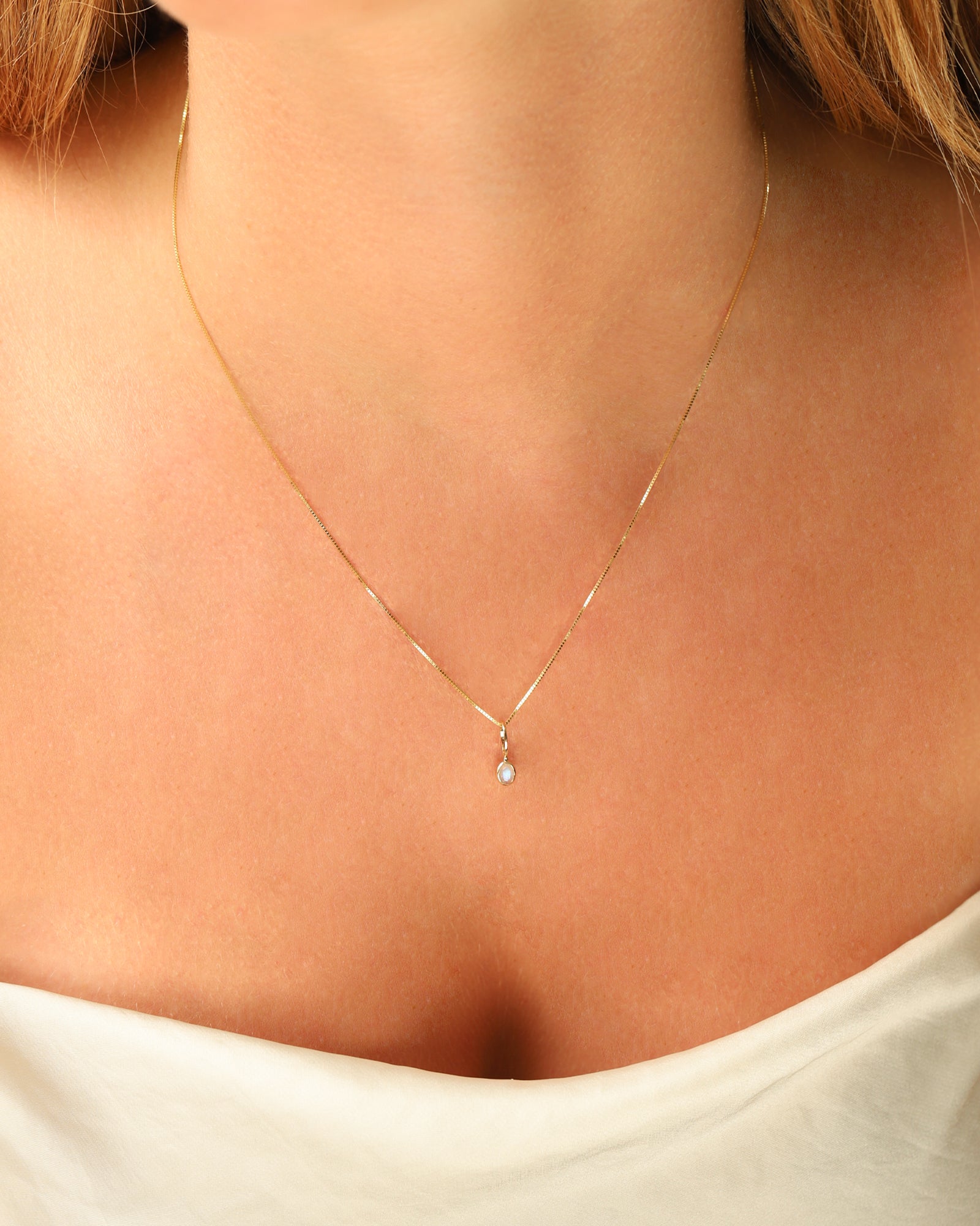 Leah Alexandra Fine-Petite Oval Necklace-Necklaces-Blue Ruby Jewellery-Vancouver Canada