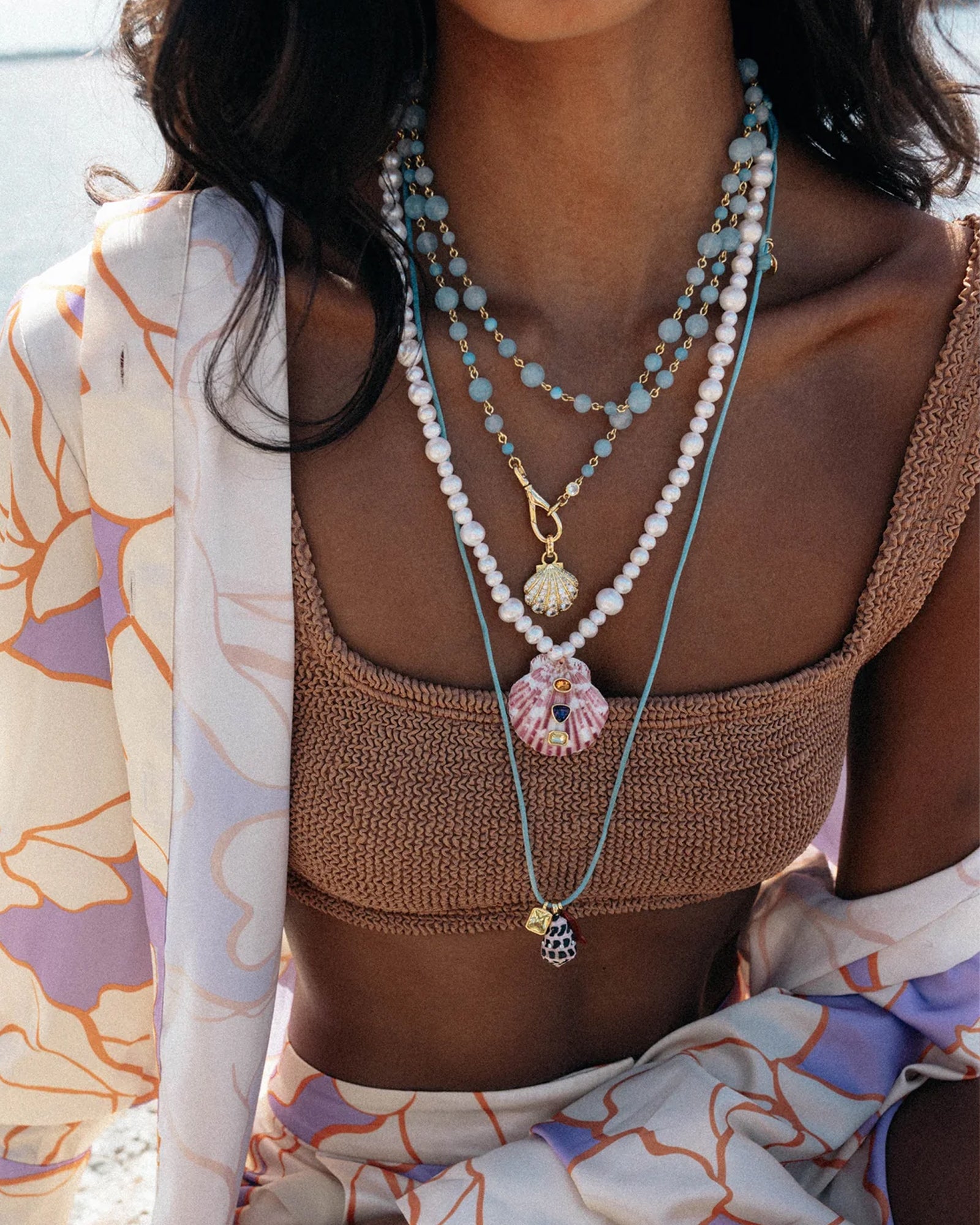 Darya Shell Necklace 18k Gold Plated, Blue Jade, Cubic Zirconia