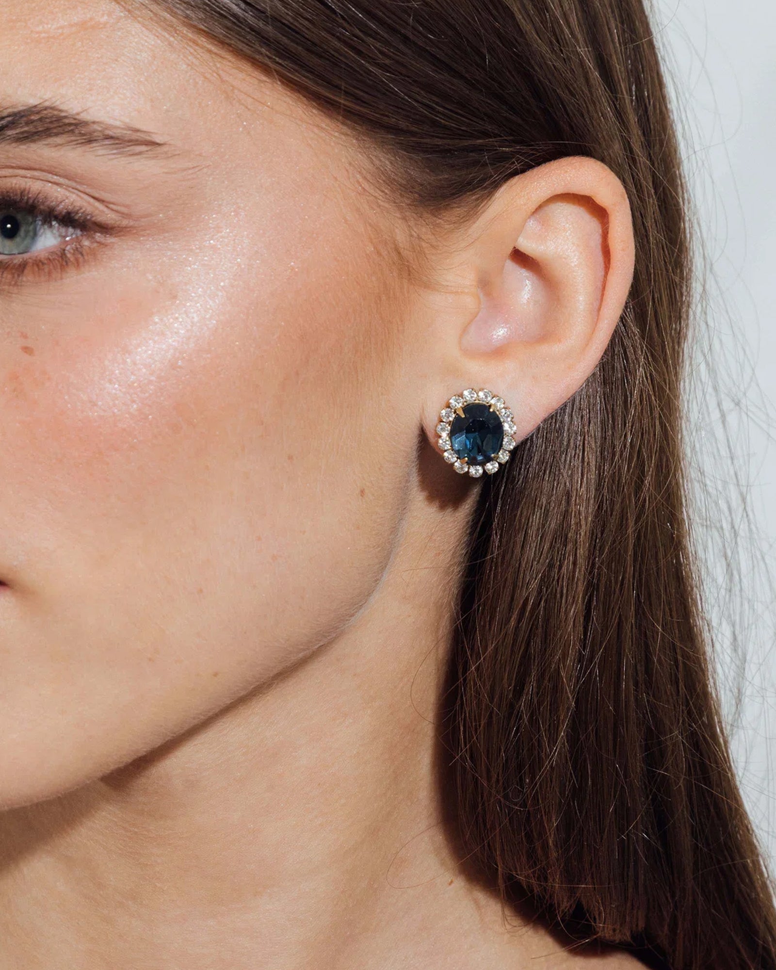 Diana Stud Earrings 18k Gold Plated, Glass Stones