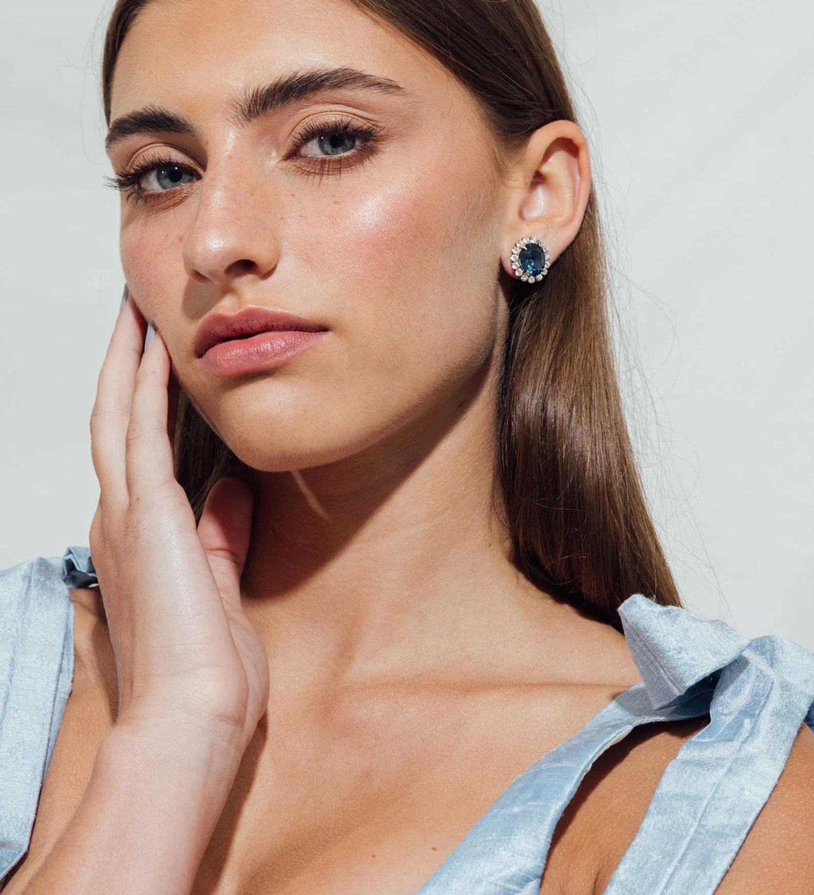 Diana Stud Earrings 18k Gold Plated, Glass Stones