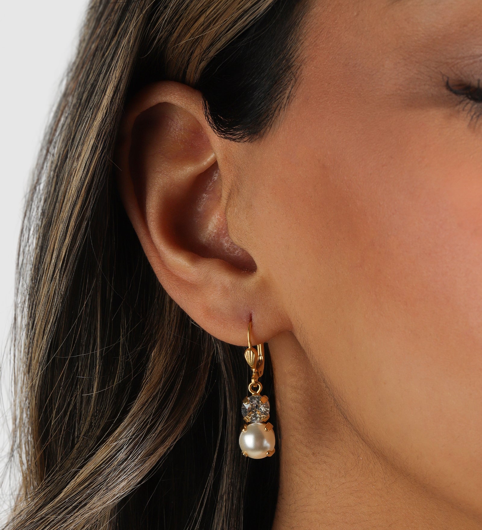 Graduated Round Crystal & Pearl Hooks 14k Gold Plated, White Pearl