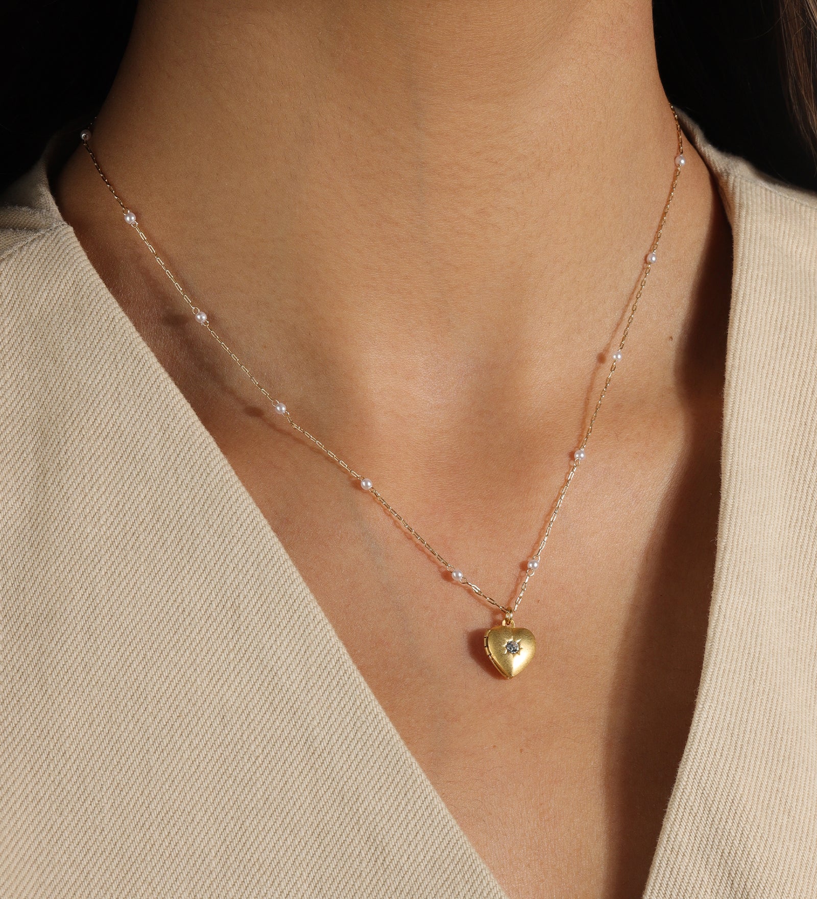 La Vie Parisienne-Heart Pendant Pearl Chain Necklace-Necklaces-Blue Ruby Jewellery-Vancouver Canada