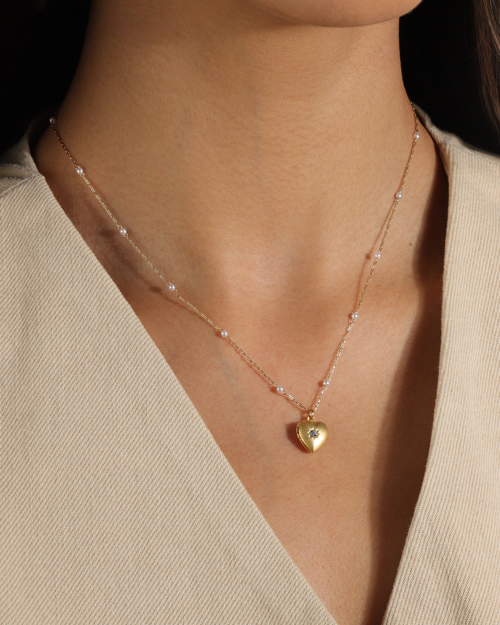 La Vie Parisienne-Heart Pendant Pearl Chain Necklace-Necklaces-Blue Ruby Jewellery-Vancouver Canada