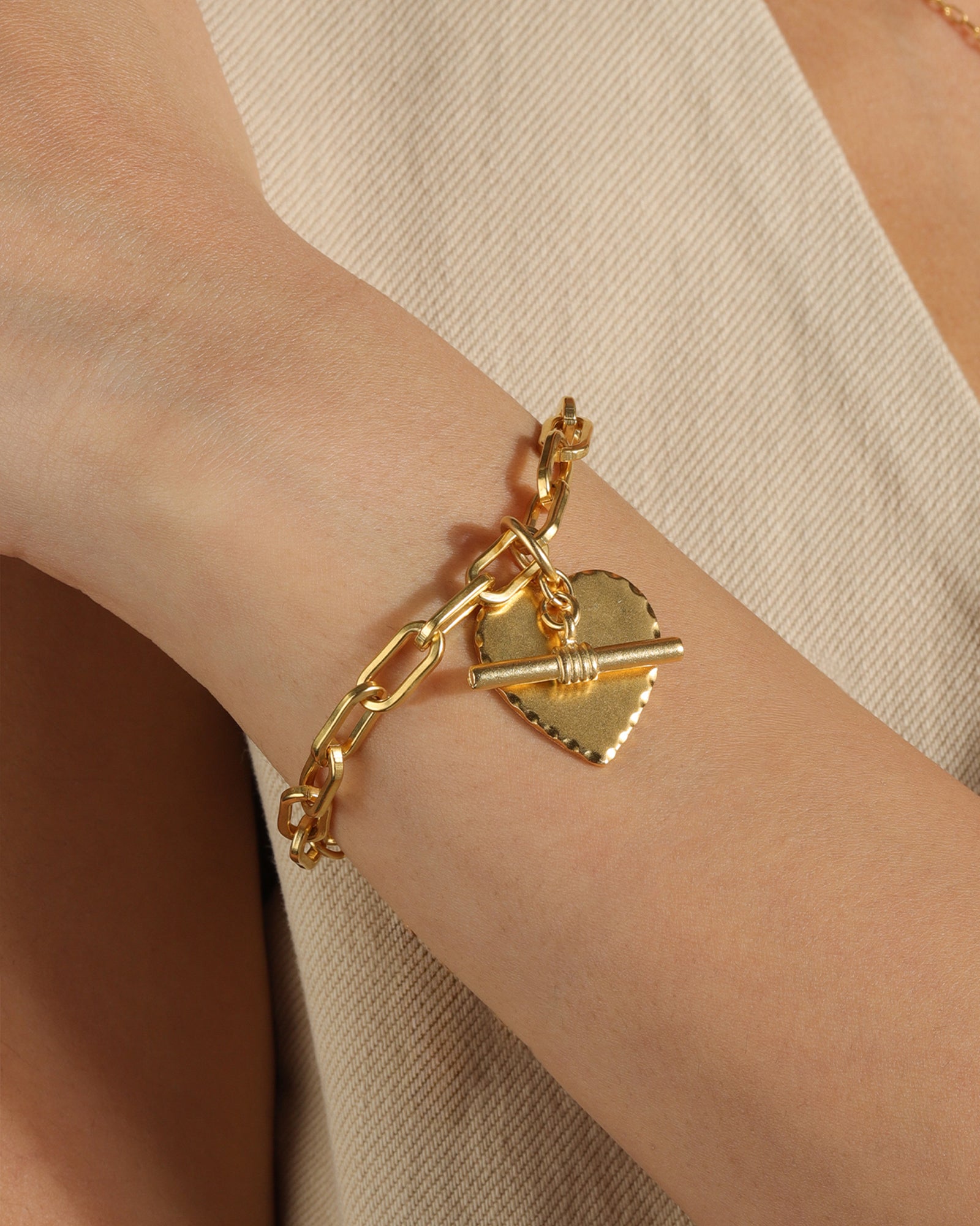 La Vie Parisienne-Scallop Heart Toggle Bracelet-Bracelets-Blue Ruby Jewellery-Vancouver Canada