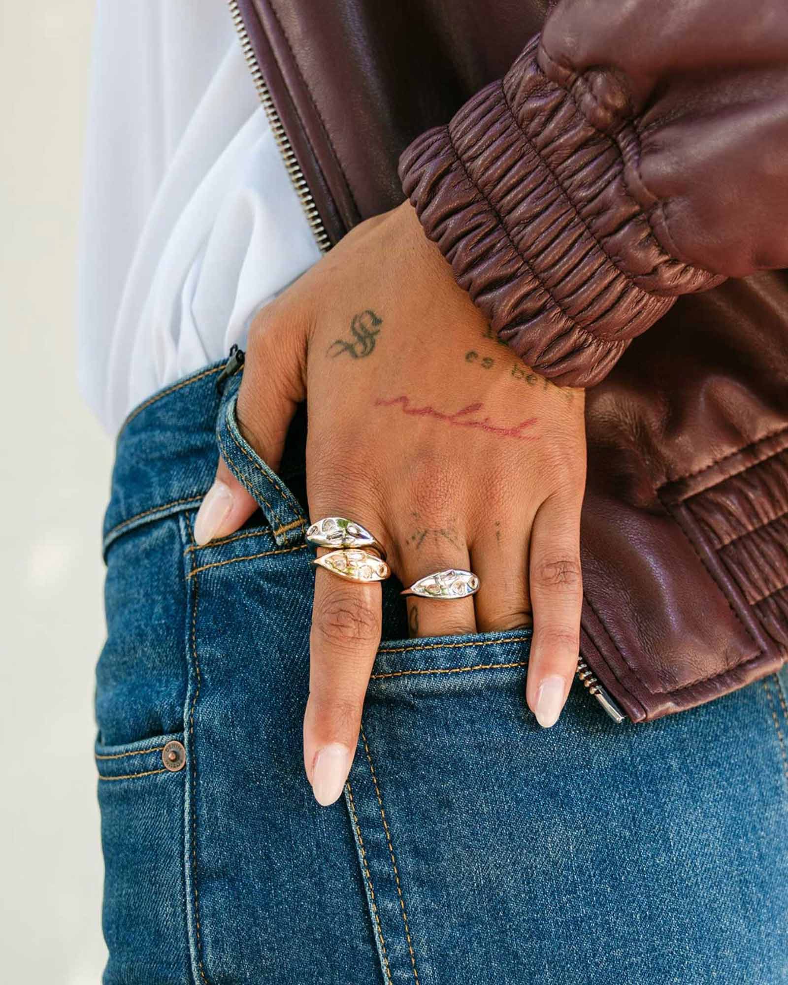 Iona Ring Silver Tone Plated / 5