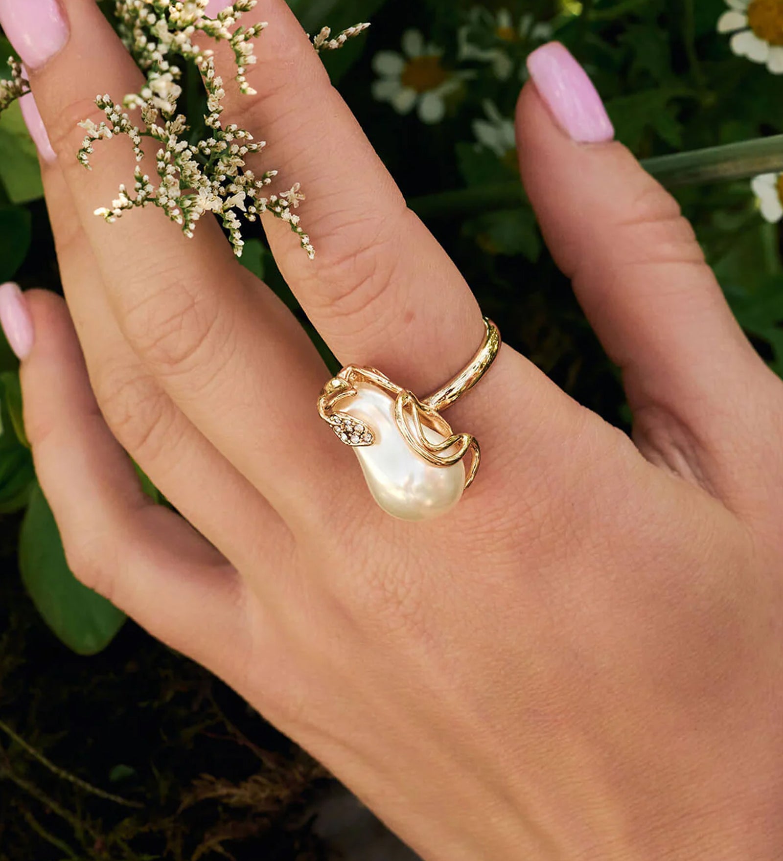 Aurelia Ring 14k Gold Plated, Pearls, Crystals / 6