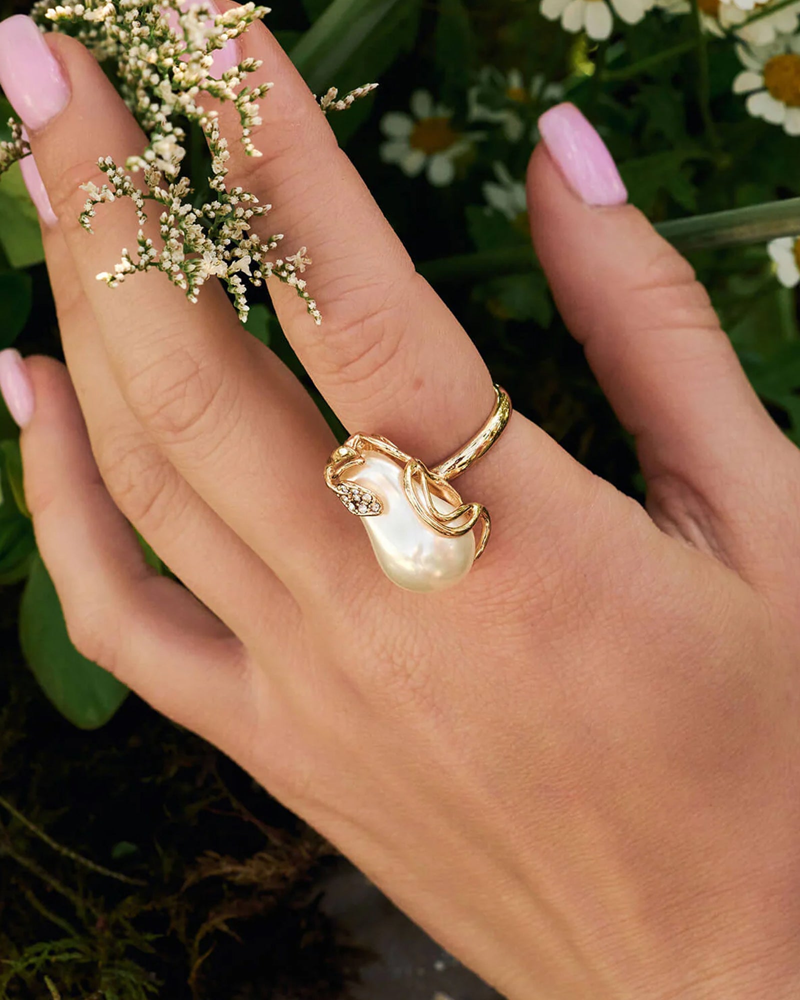 Aurelia Ring 14k Gold Plated, Pearls, Crystals / 6