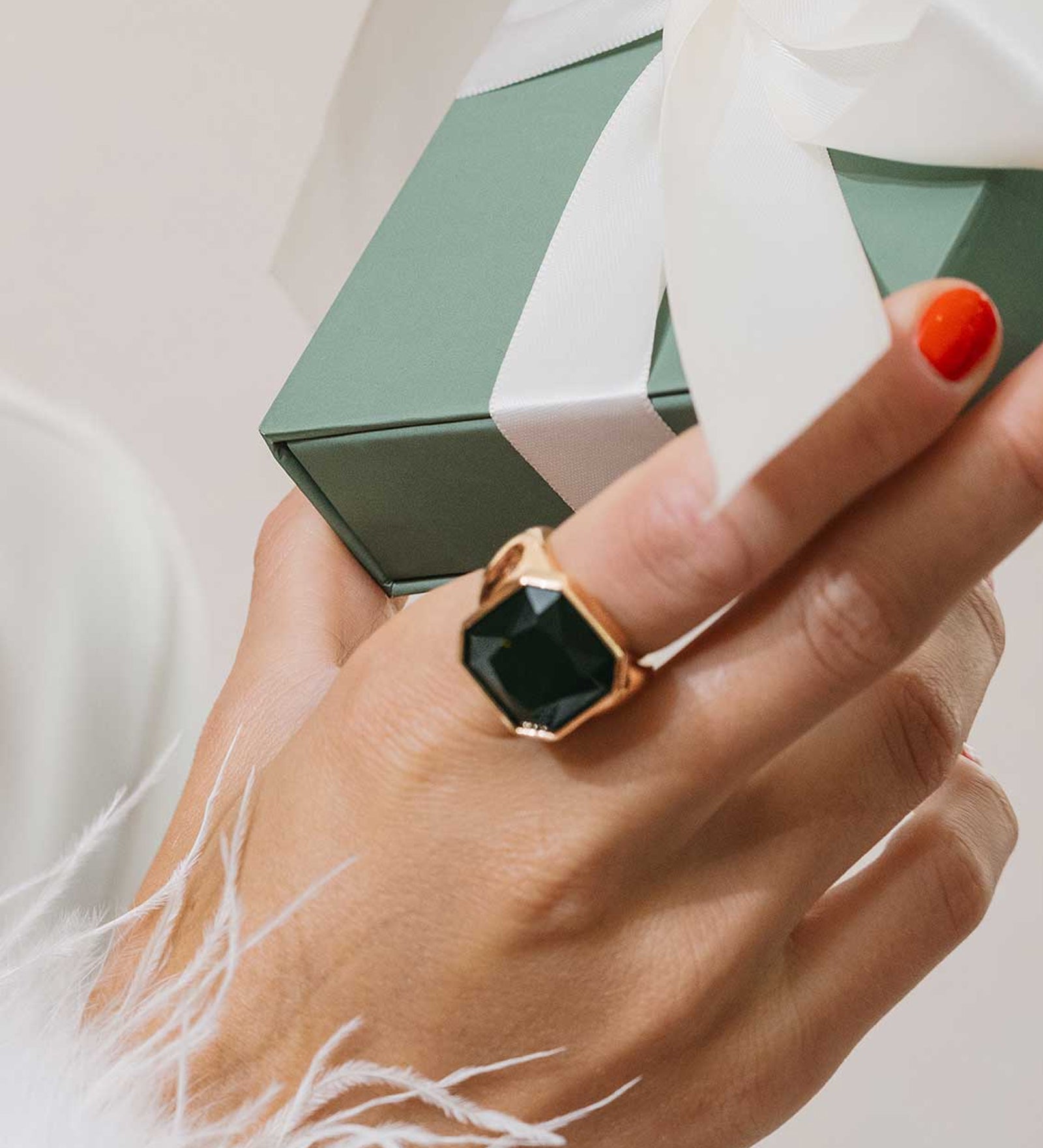 Sable Ring 14k Gold Plated, Onyx Green / 6
