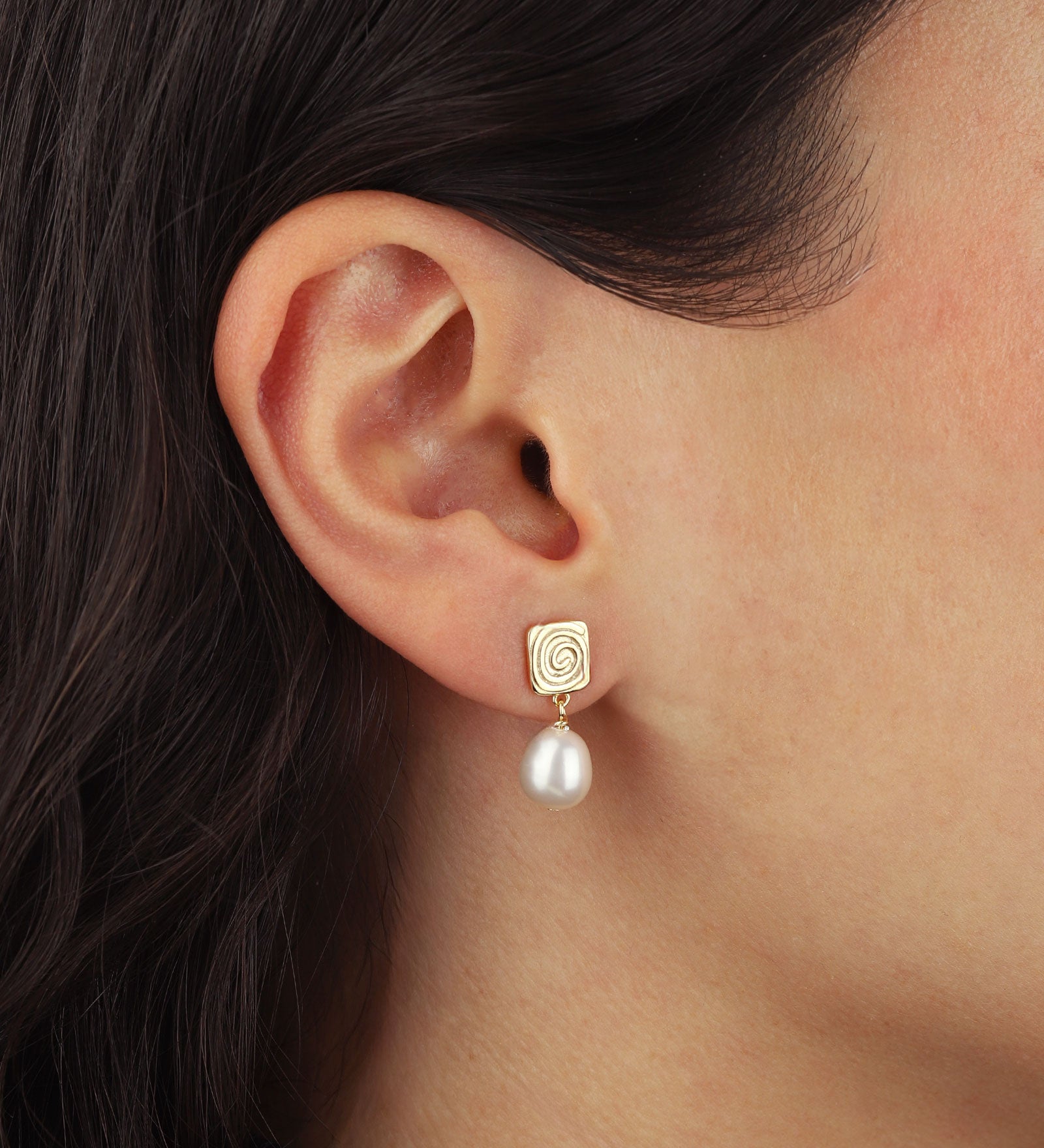 Quiet Icon-Square Swirl Pearl Drop Studs-Earrings-Blue Ruby Jewellery-Vancouver Canada