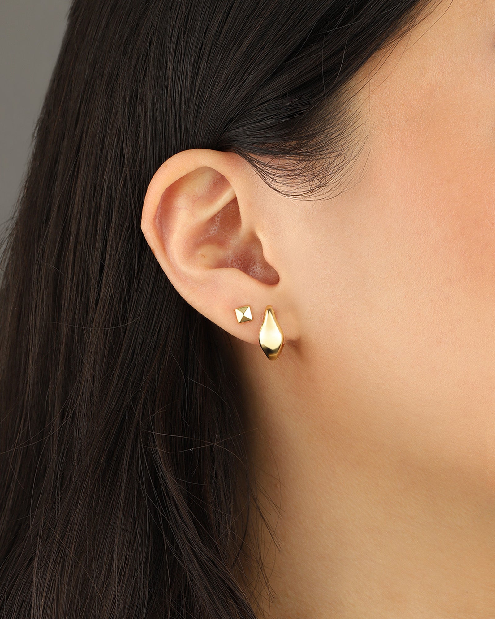 Quiet Icon-Modern Curve Hoops-Earrings-Blue Ruby Jewellery-Vancouver Canada