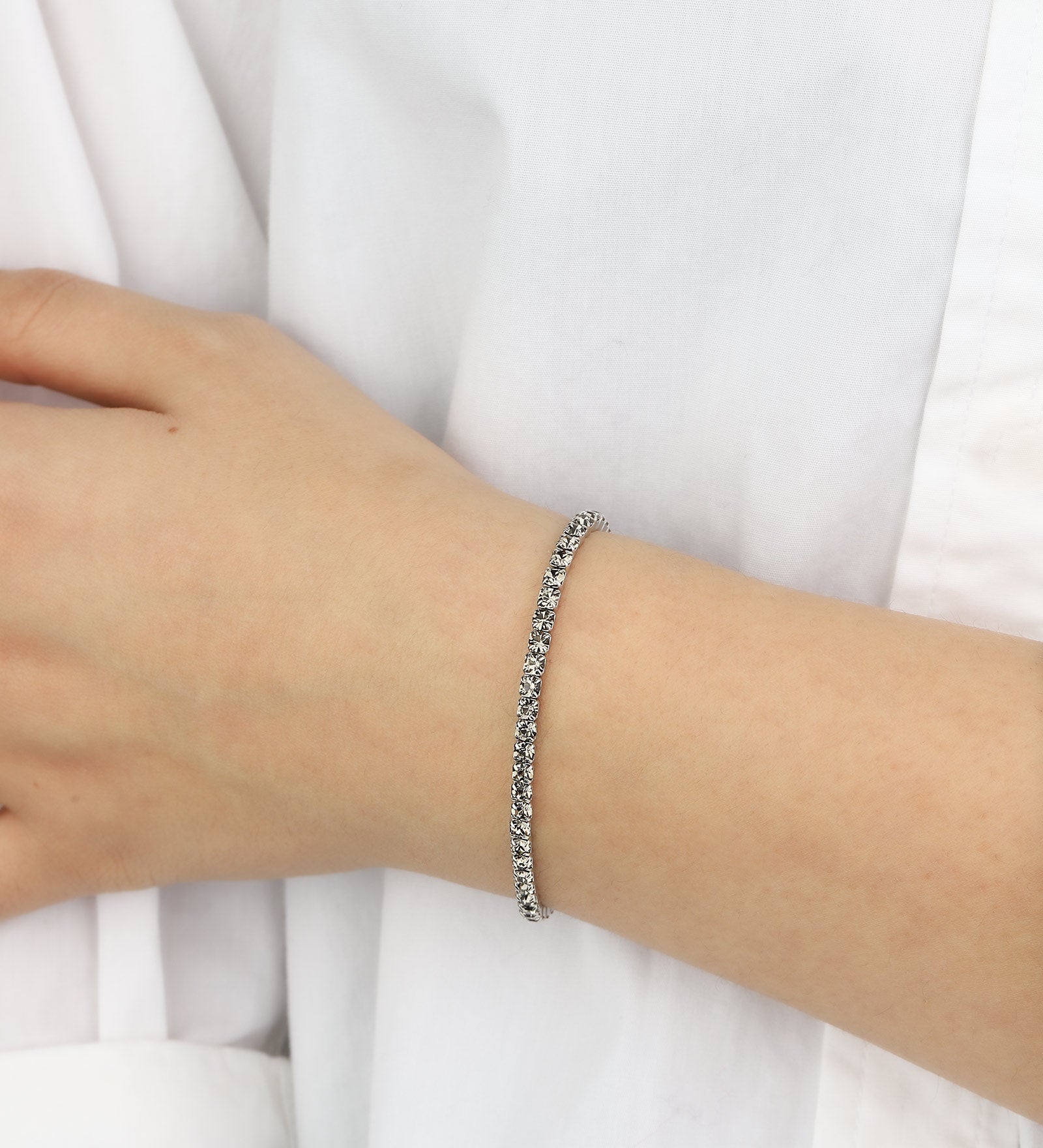 1 Row 3mm Crystal Stretch Bracelet Silver Tone, Hematite Crystal