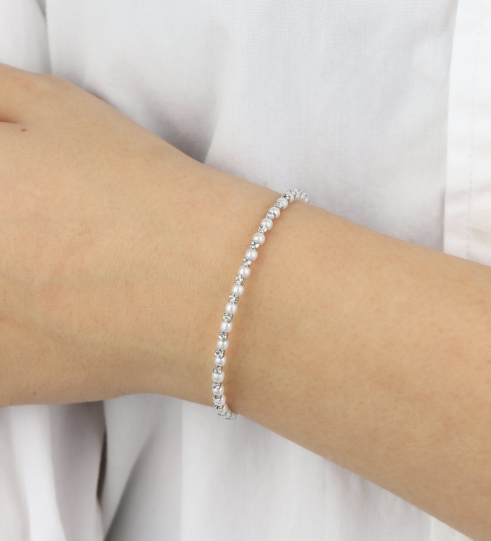 1 Row Crystal Pearl Coil Cuff Silver Tone, White Crystal