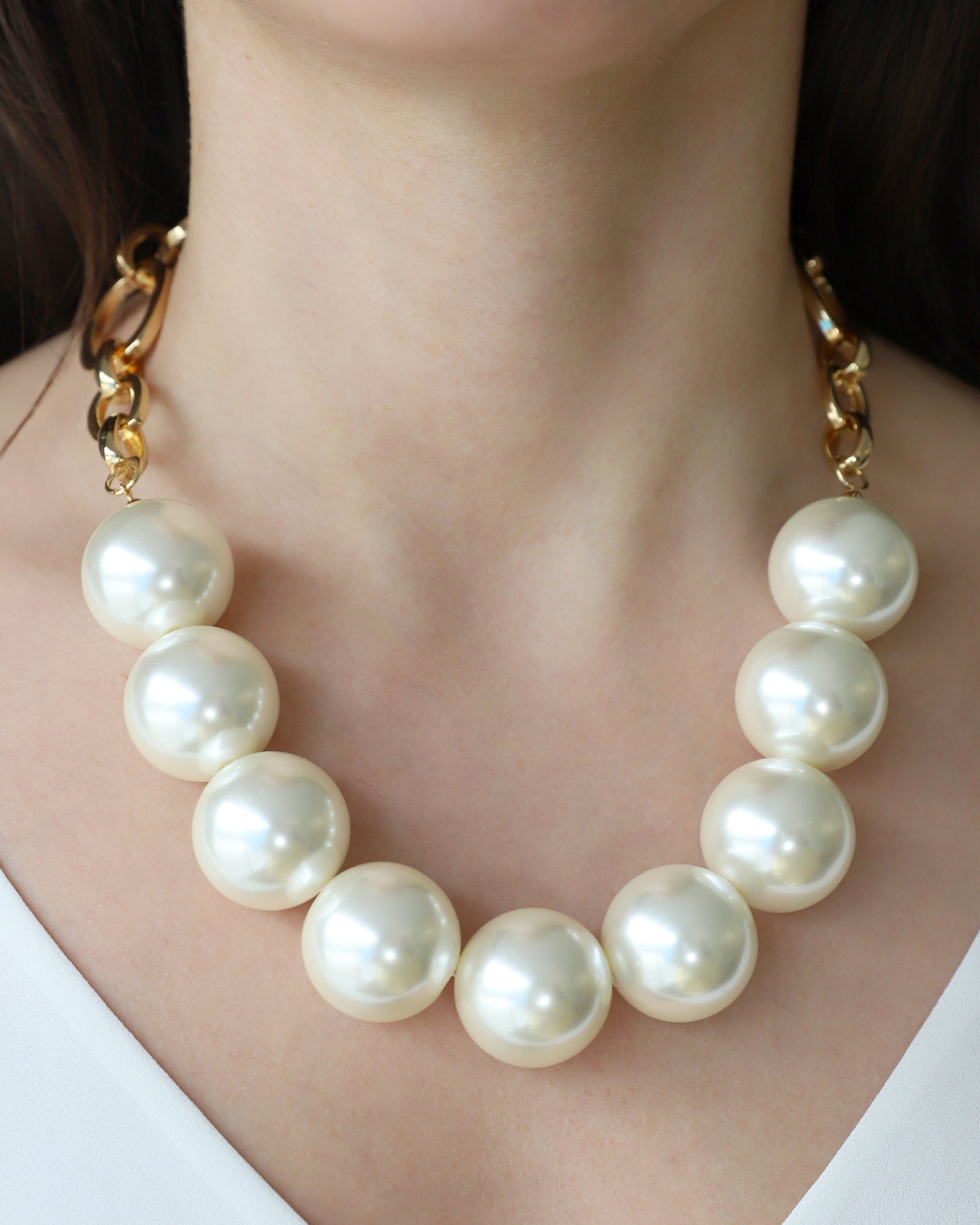 1/2 Chain Jumbo Pearl Necklace Gold Plated, White Pearl
