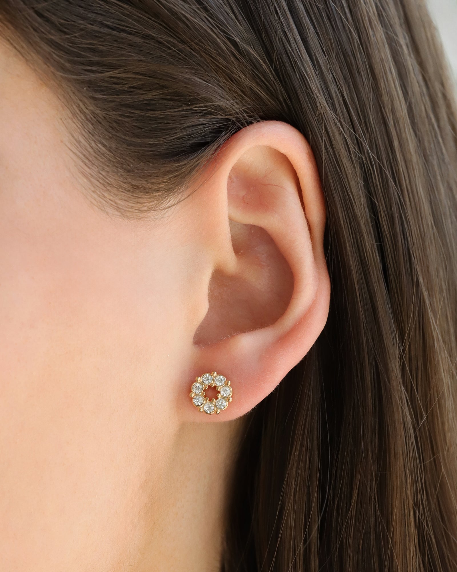 Circle Crystal Studs Gold Plated, Crystal