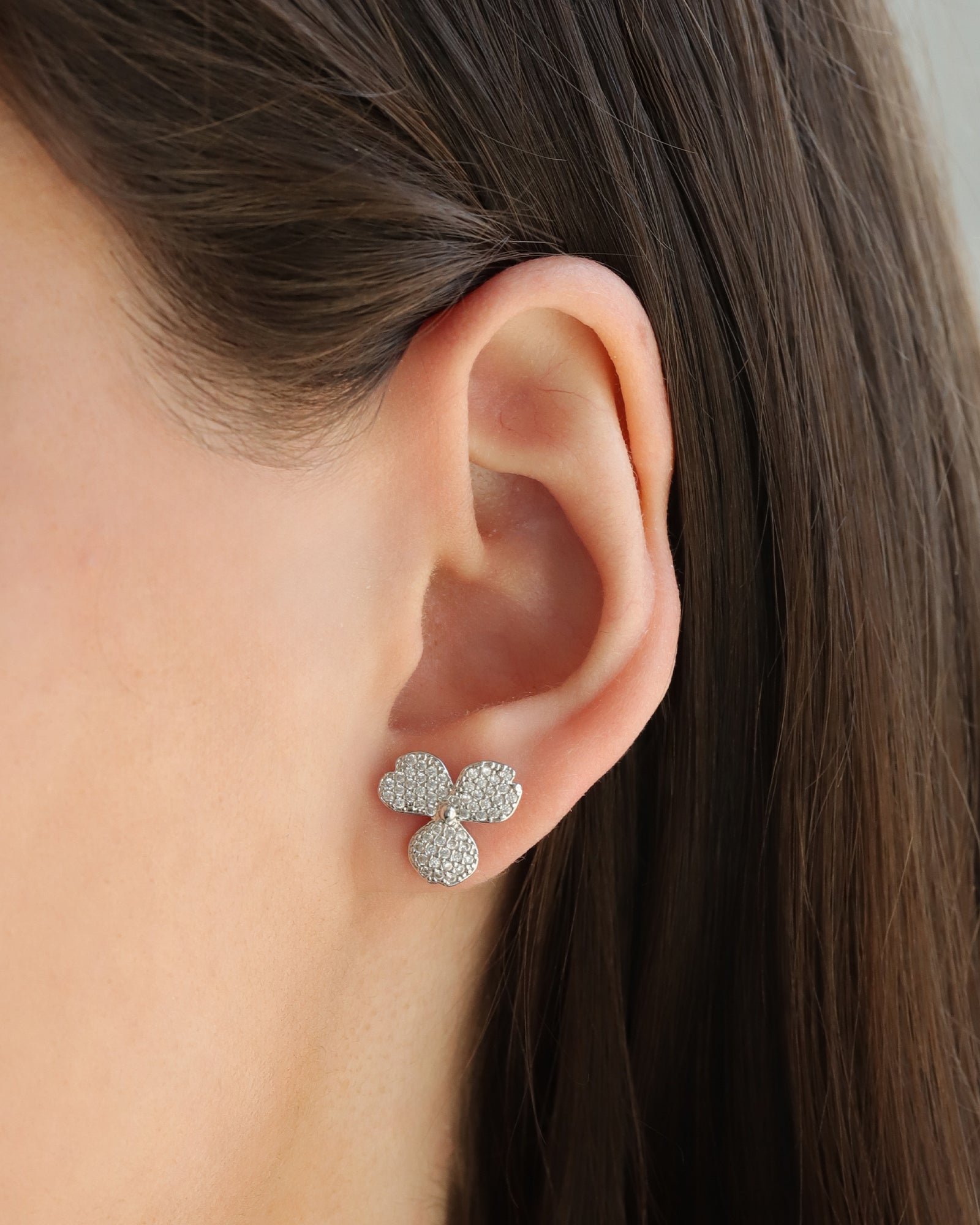 3 Petal Pavé  Studs Silver Plated, White Crystal