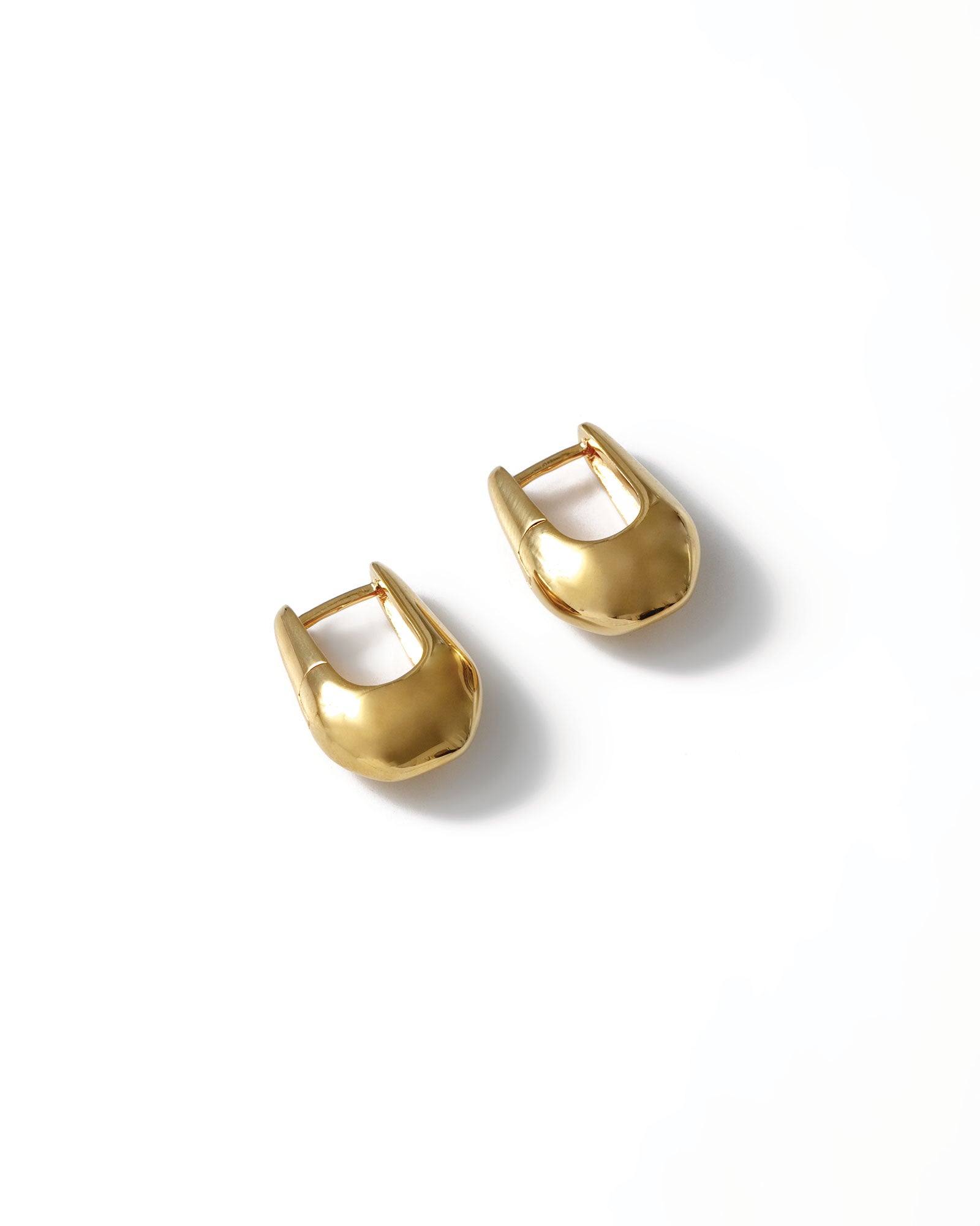Wolf circus pearl hoop earrings clearance