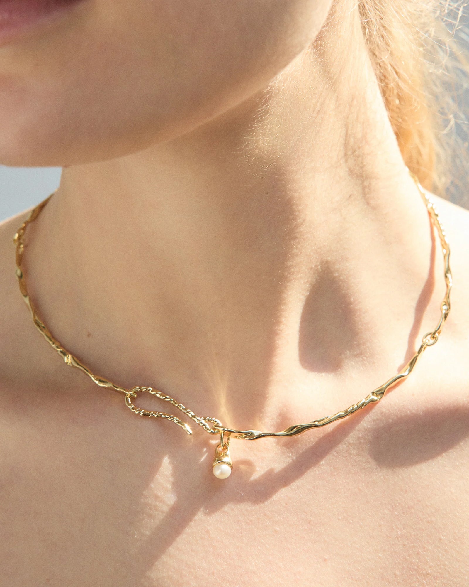 Finley Collar Necklace 14k Gold Plated, Freshwater Pearl