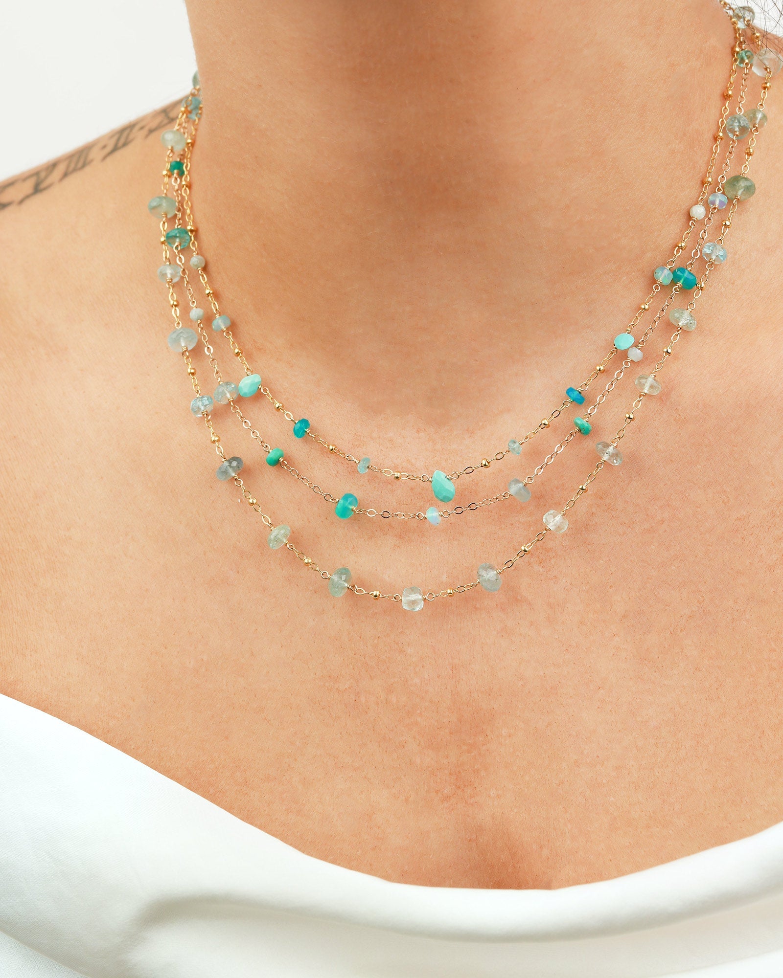 Gold gem necklace hotsell